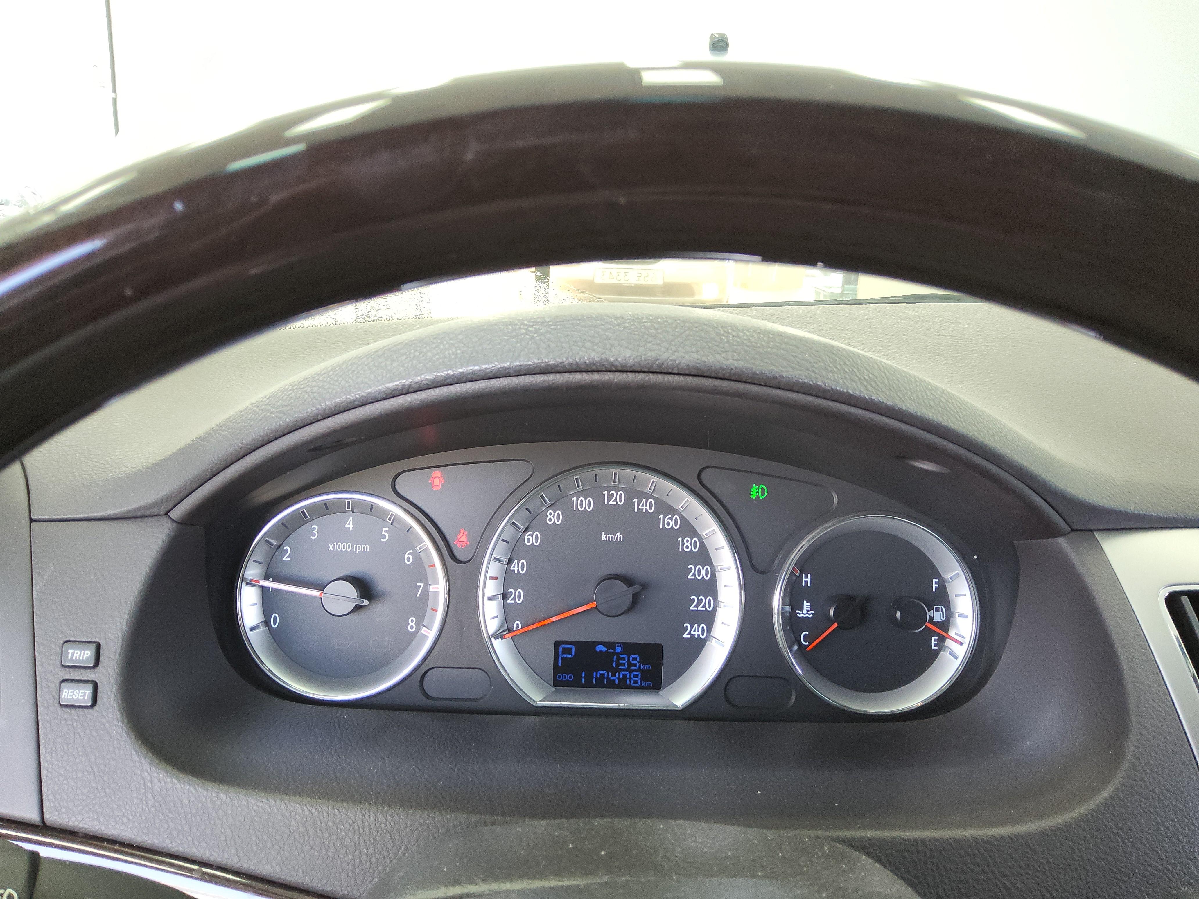 هيونداي سوناتا 2010 - صورة 9