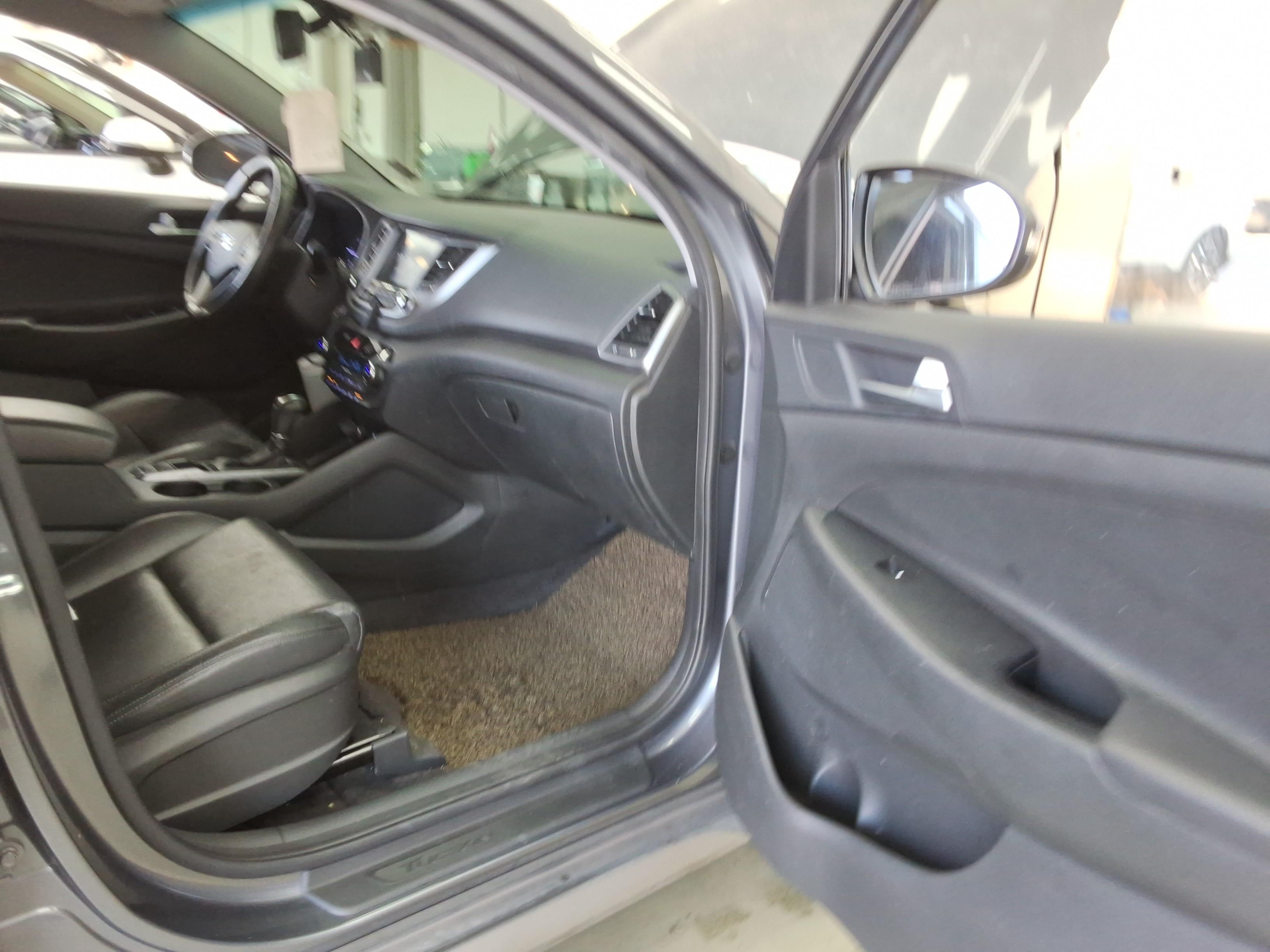 هيونداي توسان 2017 - صورة 12