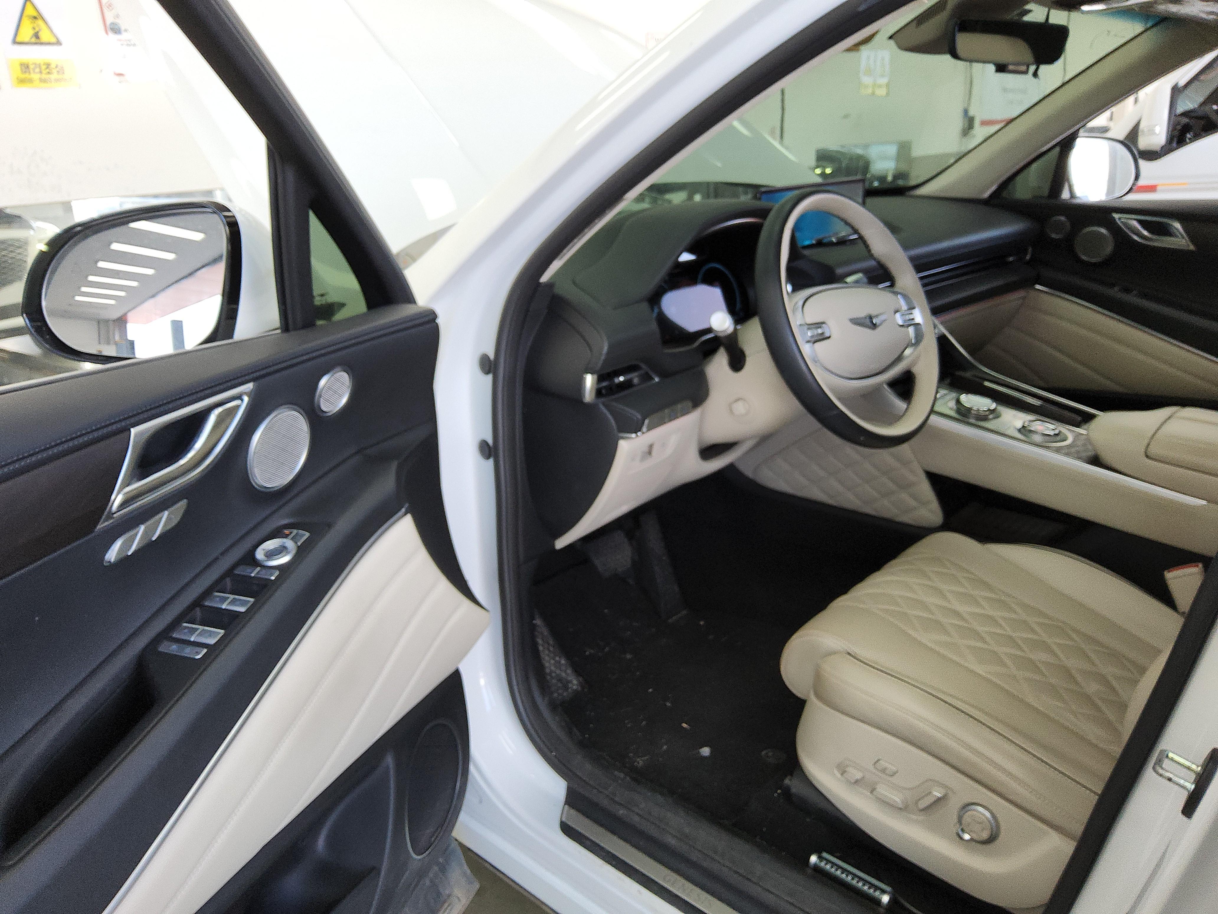 جينيسيس GV80 2023 - صورة 10