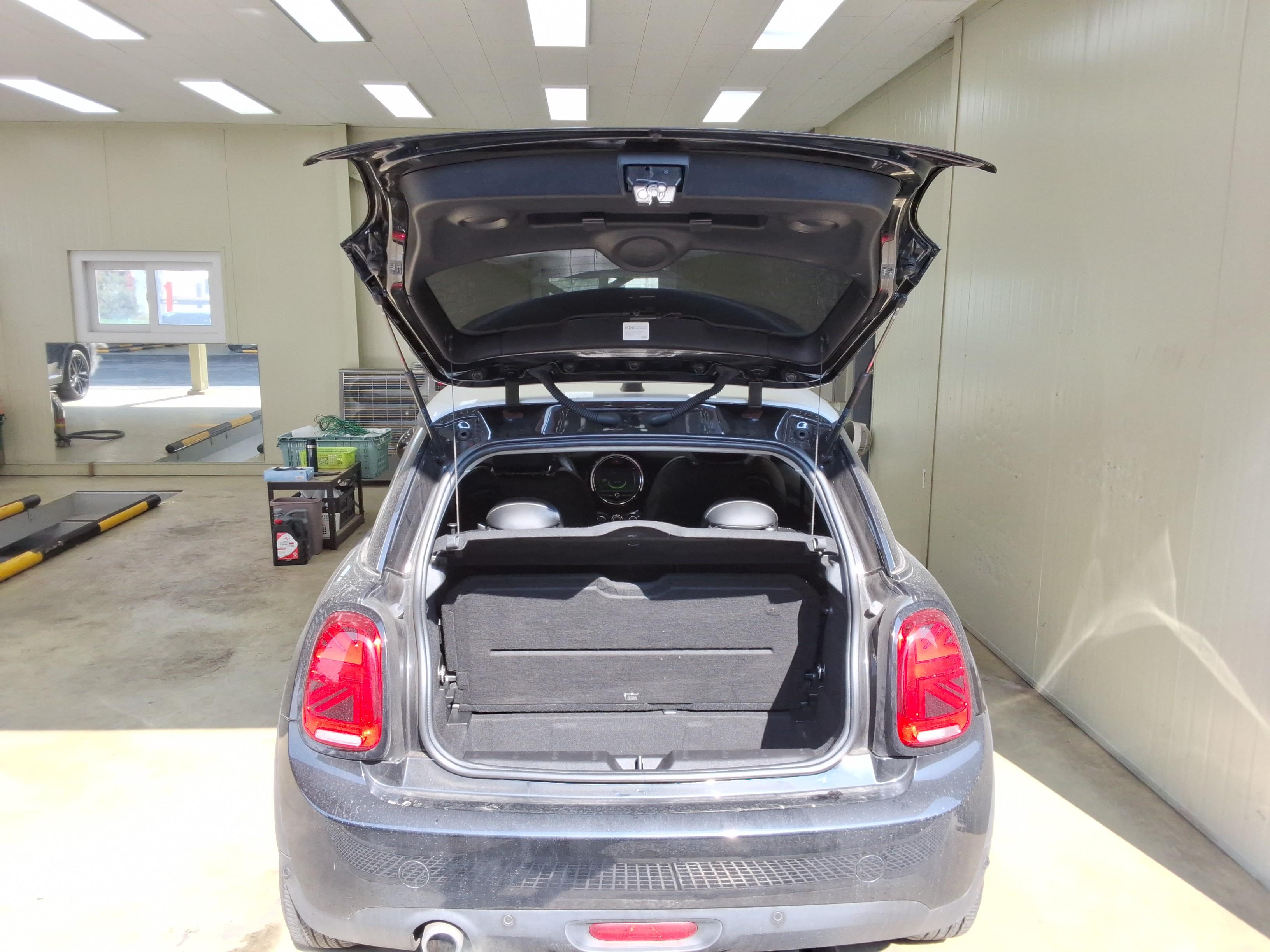 BMW MINI 2017 - Image 10