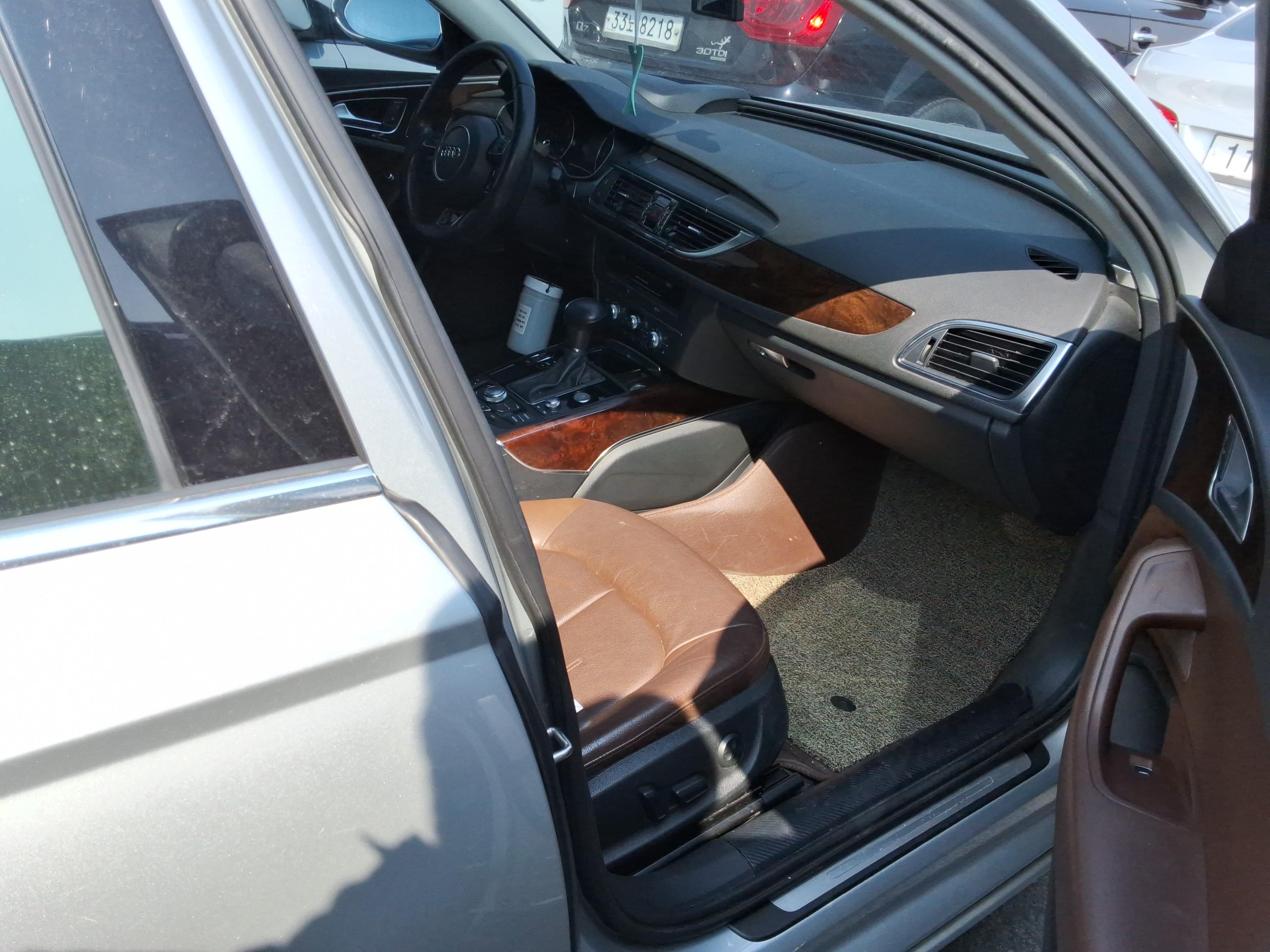 أودي A6 2013 - صورة 13