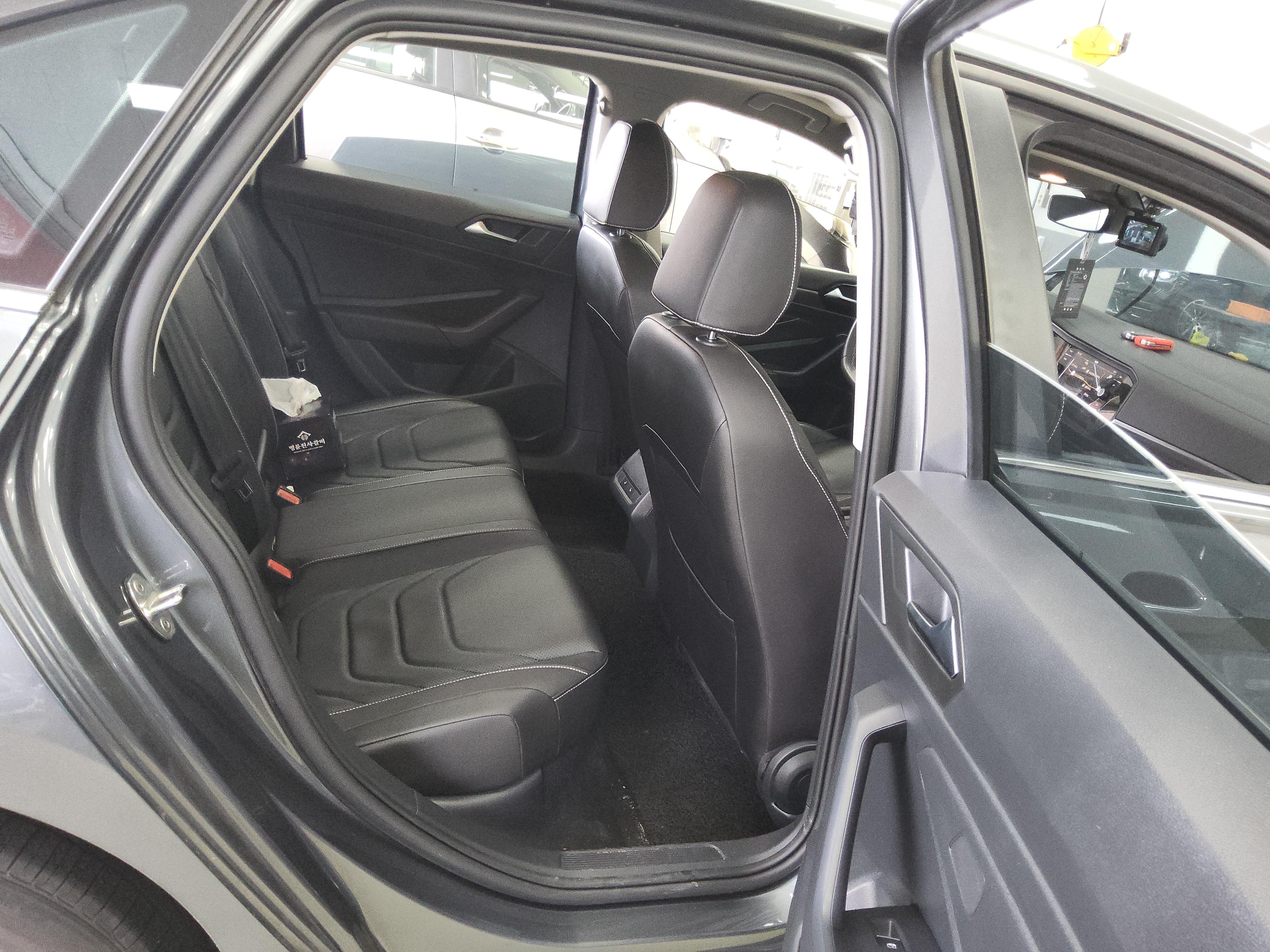 VOLKSWAGEN 제타 2023 - 이미지 13