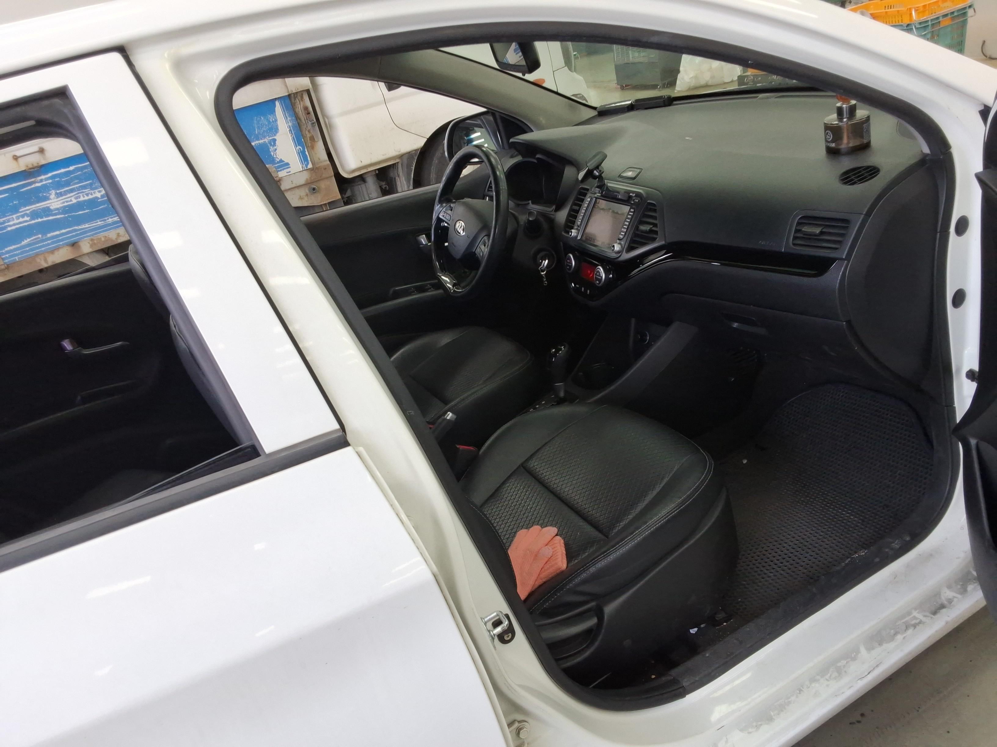 Kia Morning 2014 - Image 14