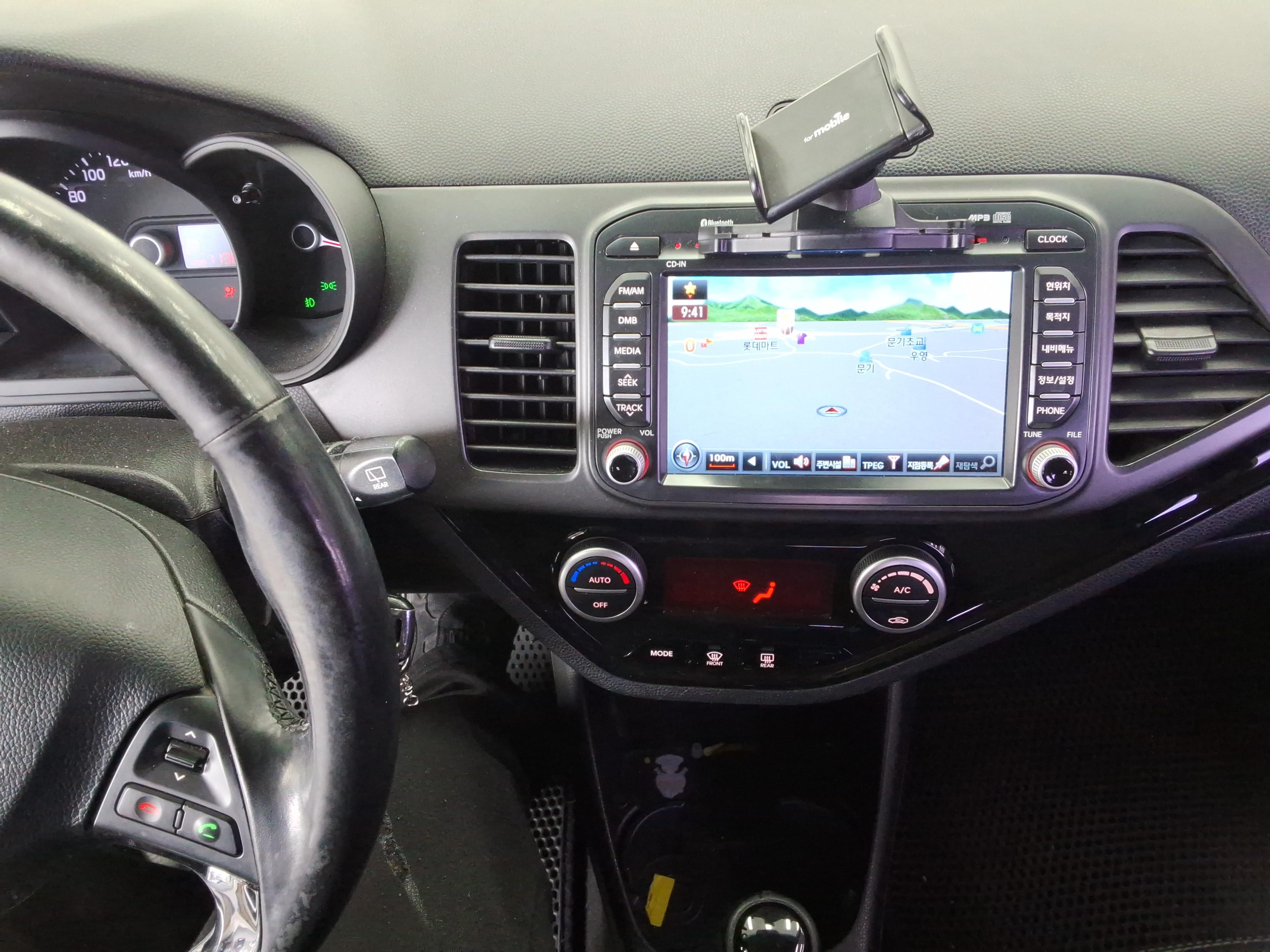 Kia Morning 2014 - Image 18