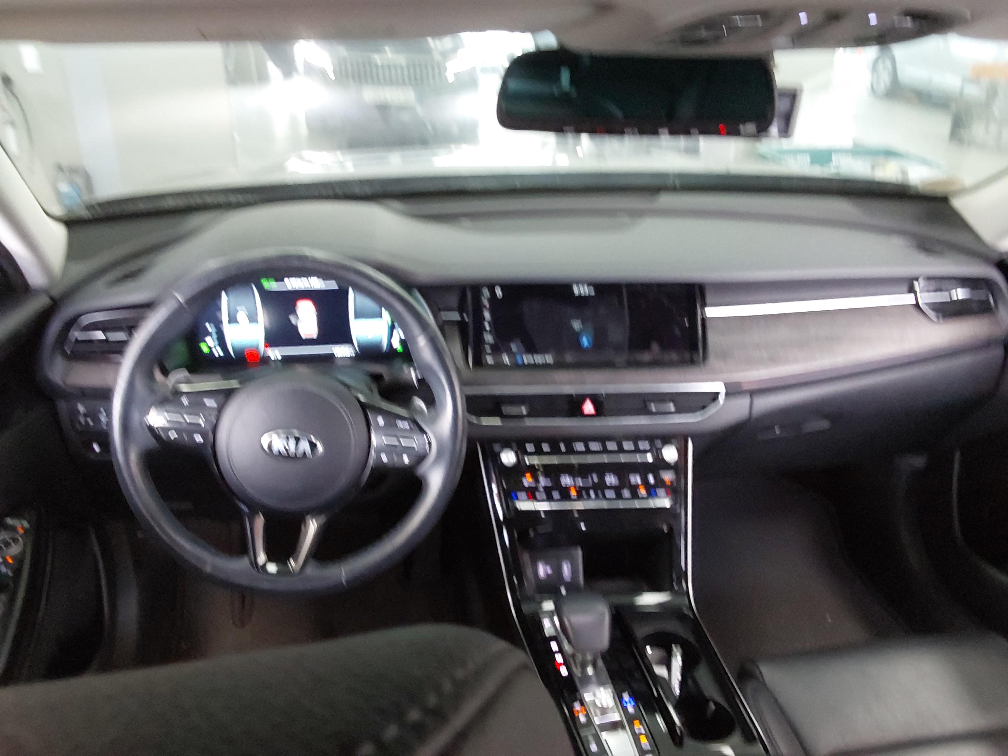 كيا K7 2020 - صورة 12