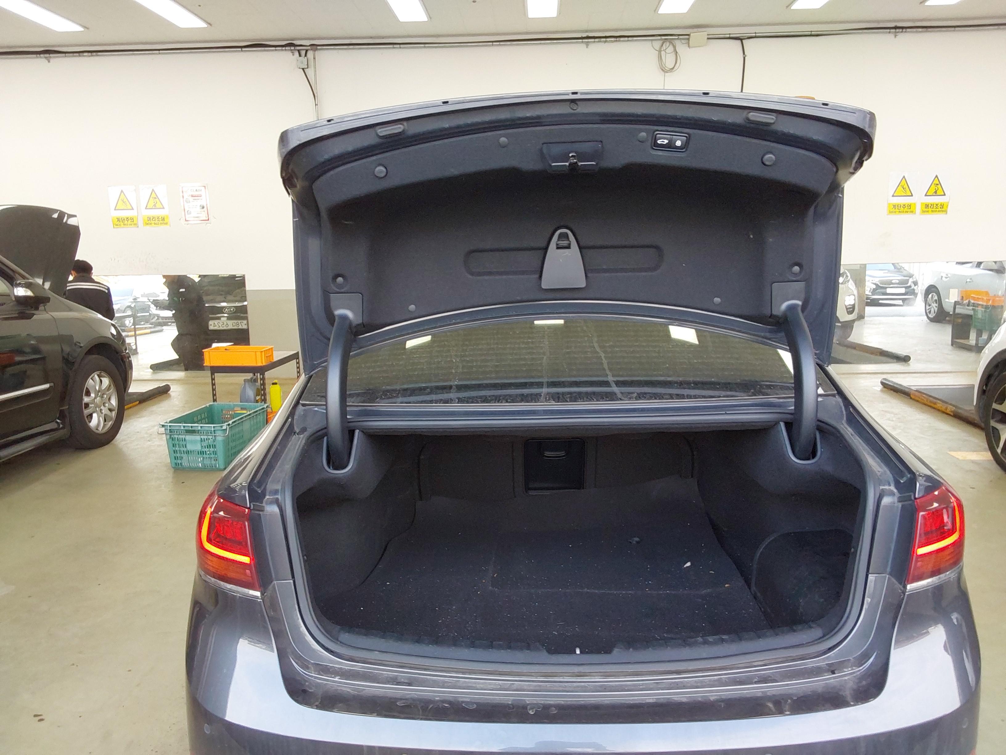 كيا K7 2020 - صورة 14