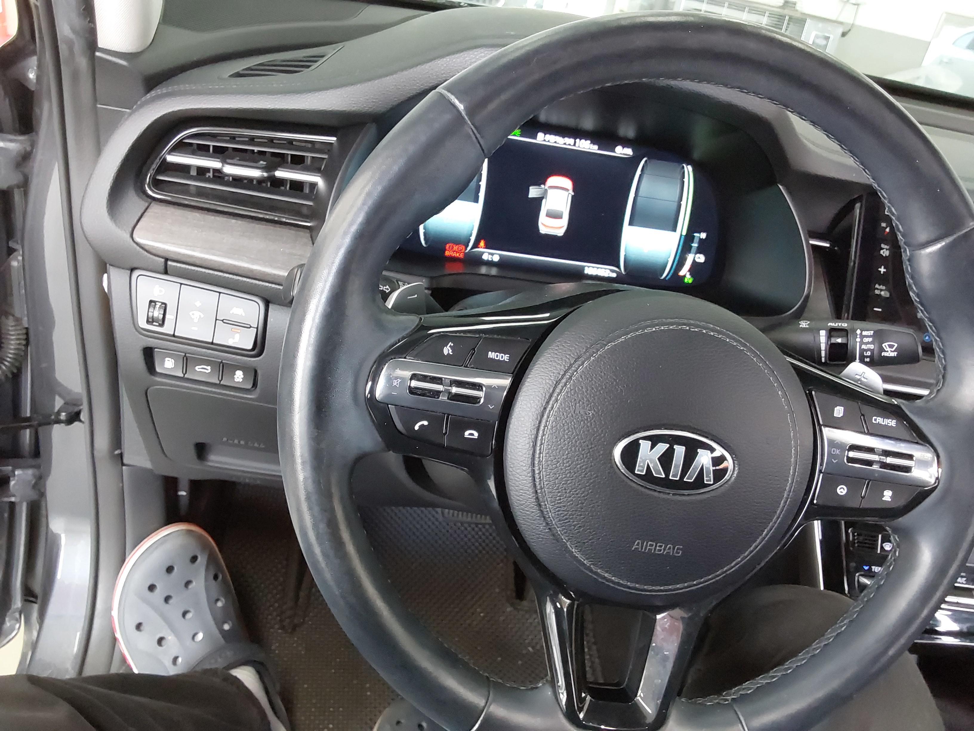 كيا K7 2020 - صورة 18