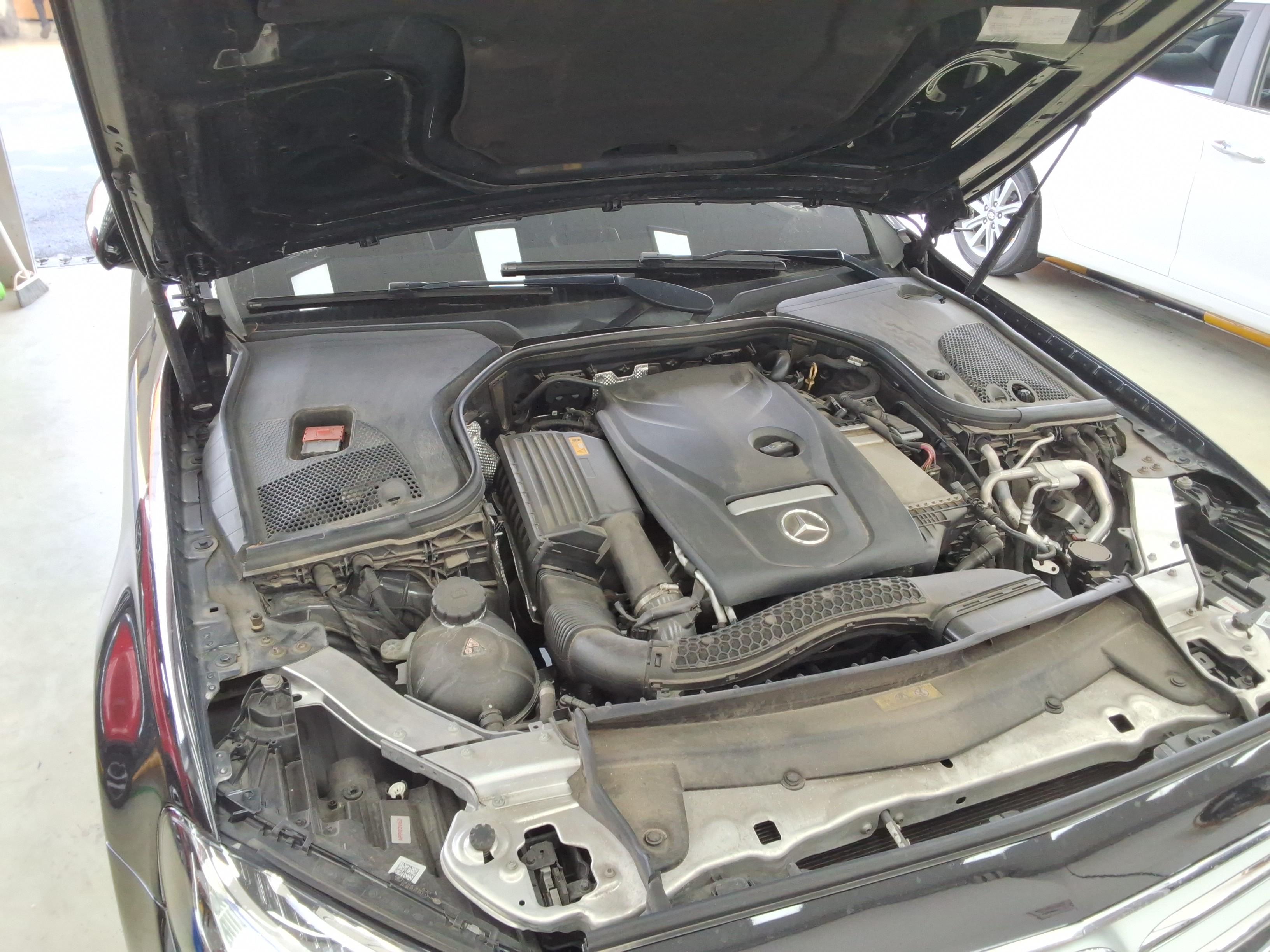 메르세데스-벤츠 E-클래스 2019 - 이미지 16