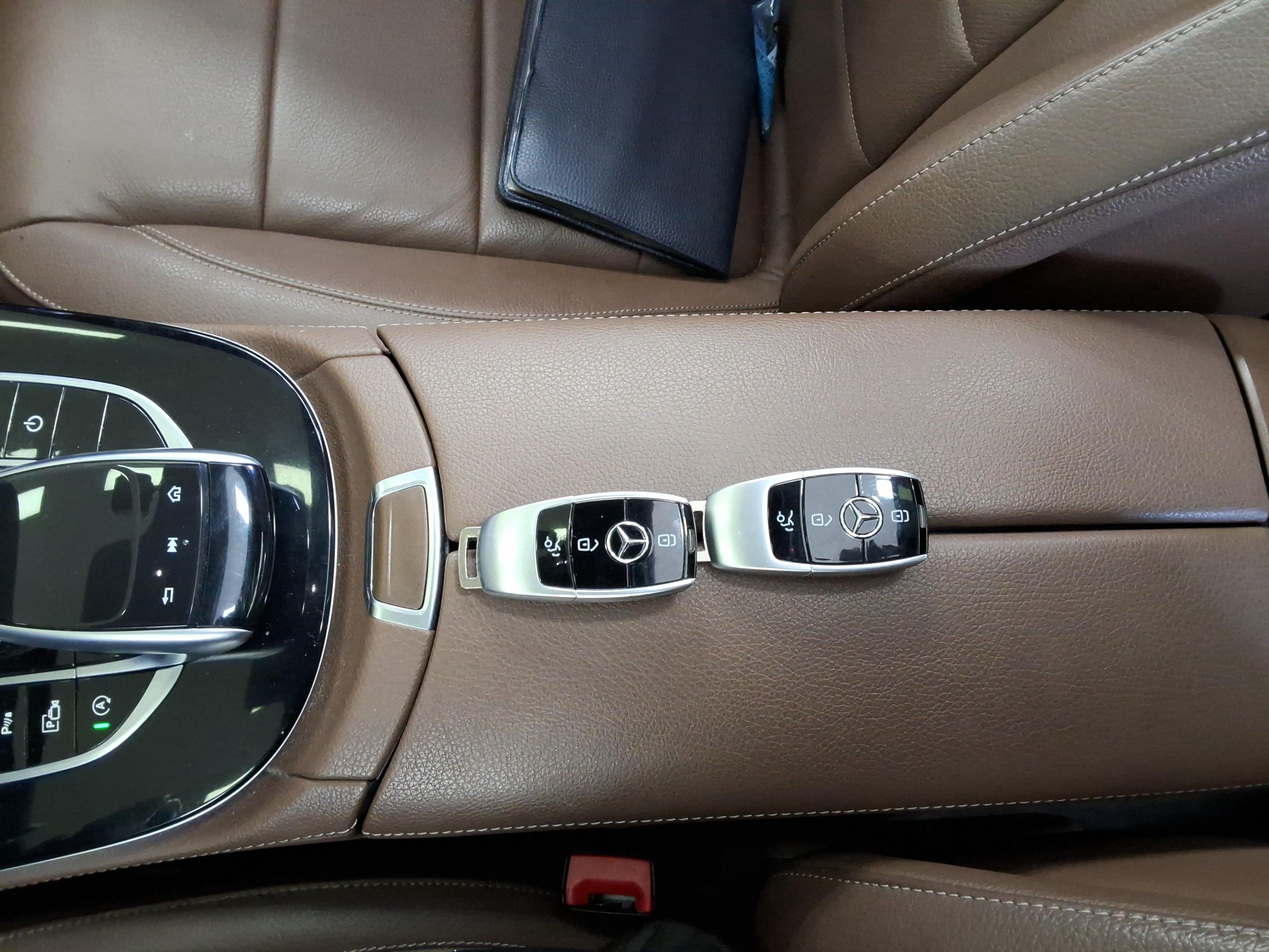 메르세데스-벤츠 E-클래스 2019 - 이미지 20