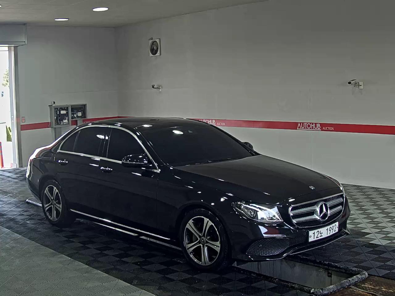 메르세데스-벤츠 E-클래스 2019 - 이미지 2