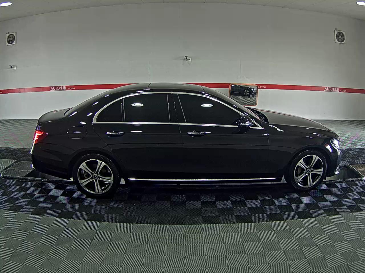 메르세데스-벤츠 E-클래스 2019 - 이미지 3