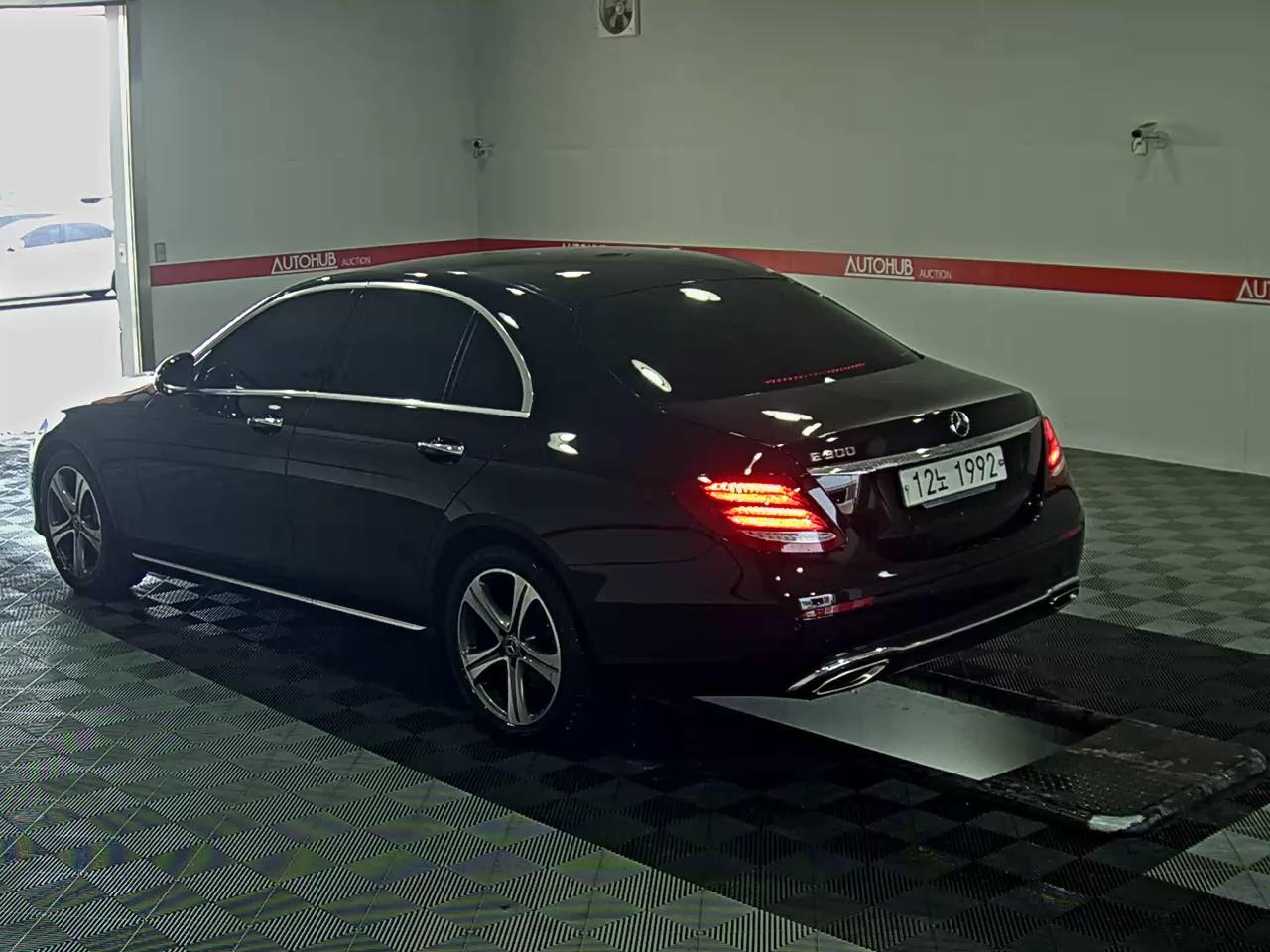 메르세데스-벤츠 E-클래스 2019 - 이미지 5