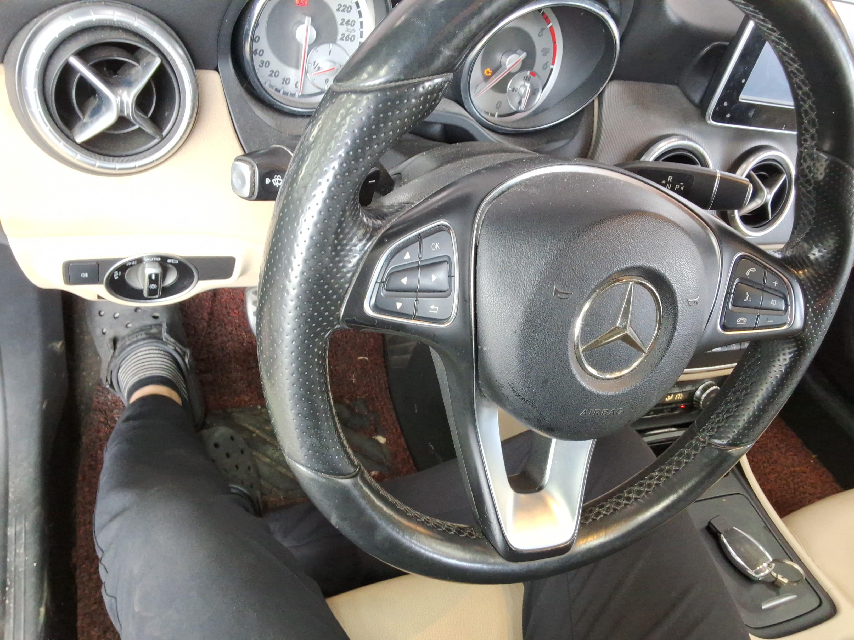 Mercedes-Benz CLA-Class 2015 - Image 17