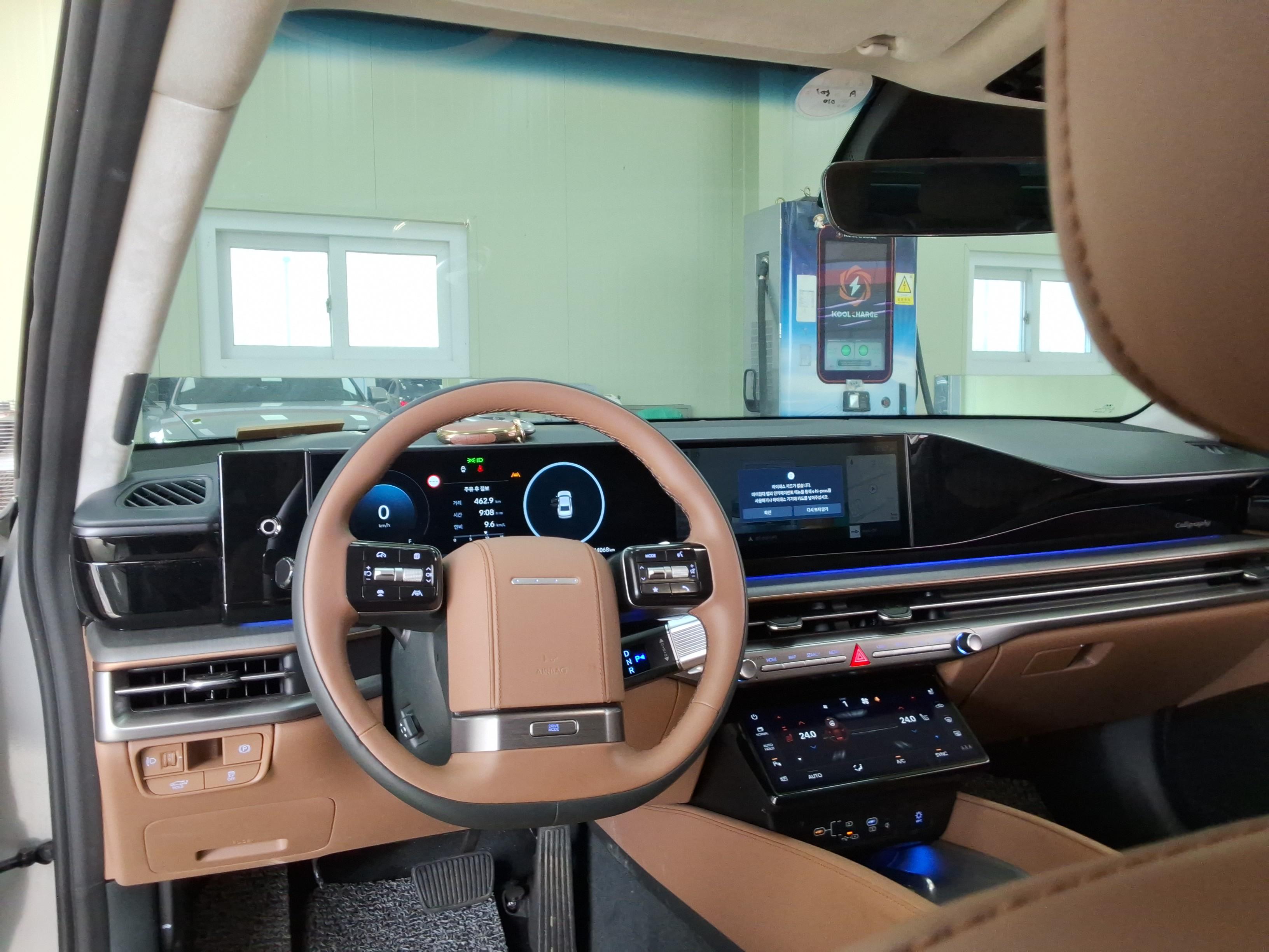 Hyundai AZERA 2023 - Image 10