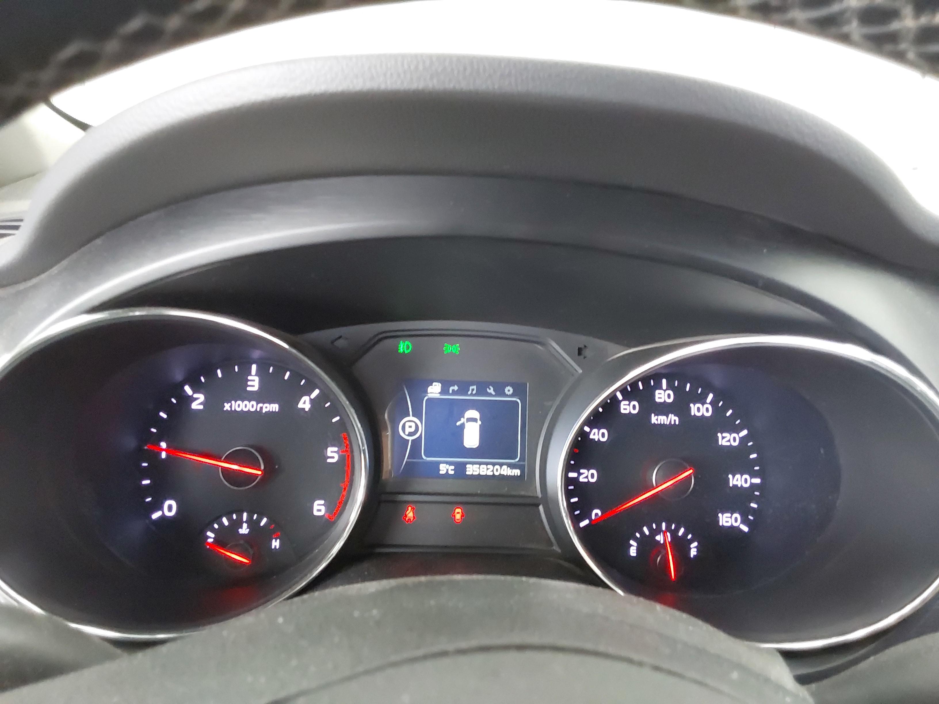 Kia New Carnival 2016 - Image 10