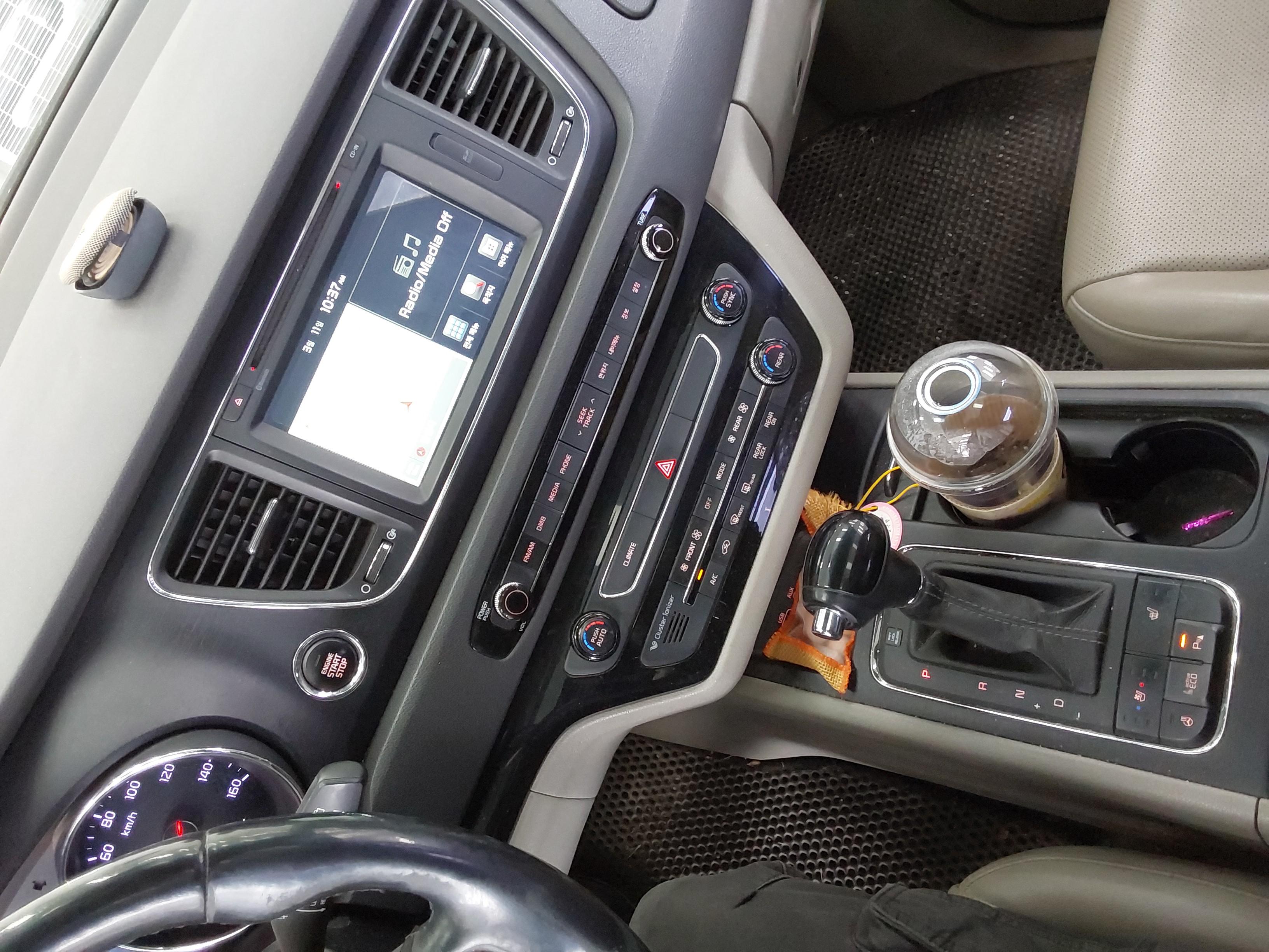 Kia New Carnival 2016 - Image 18