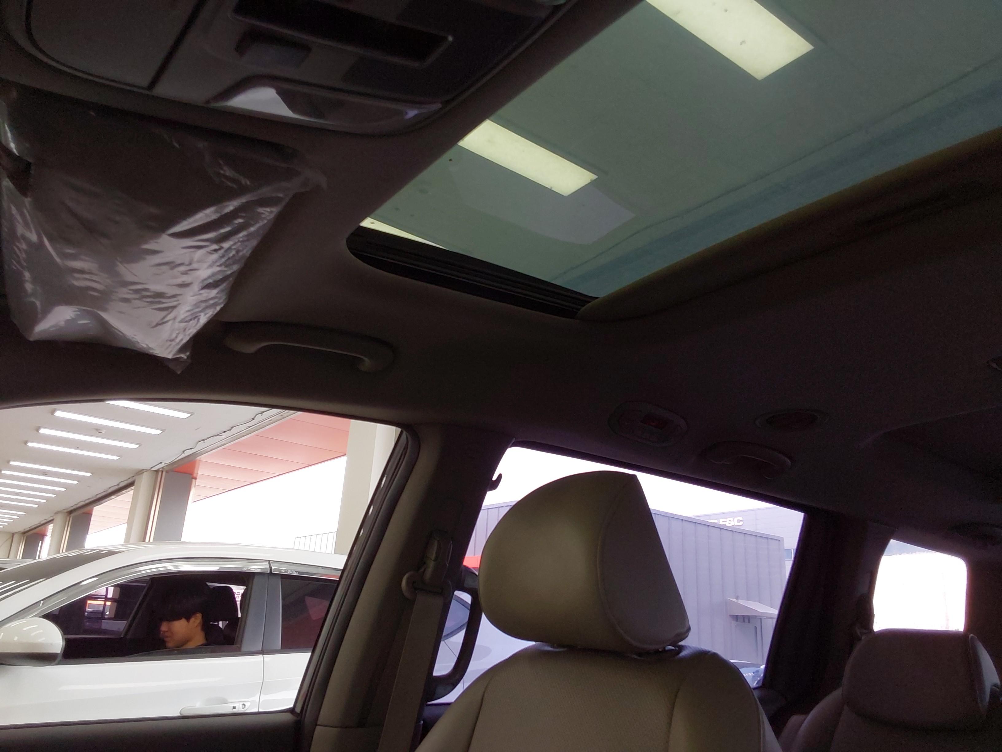 Kia New Carnival 2016 - Image 20