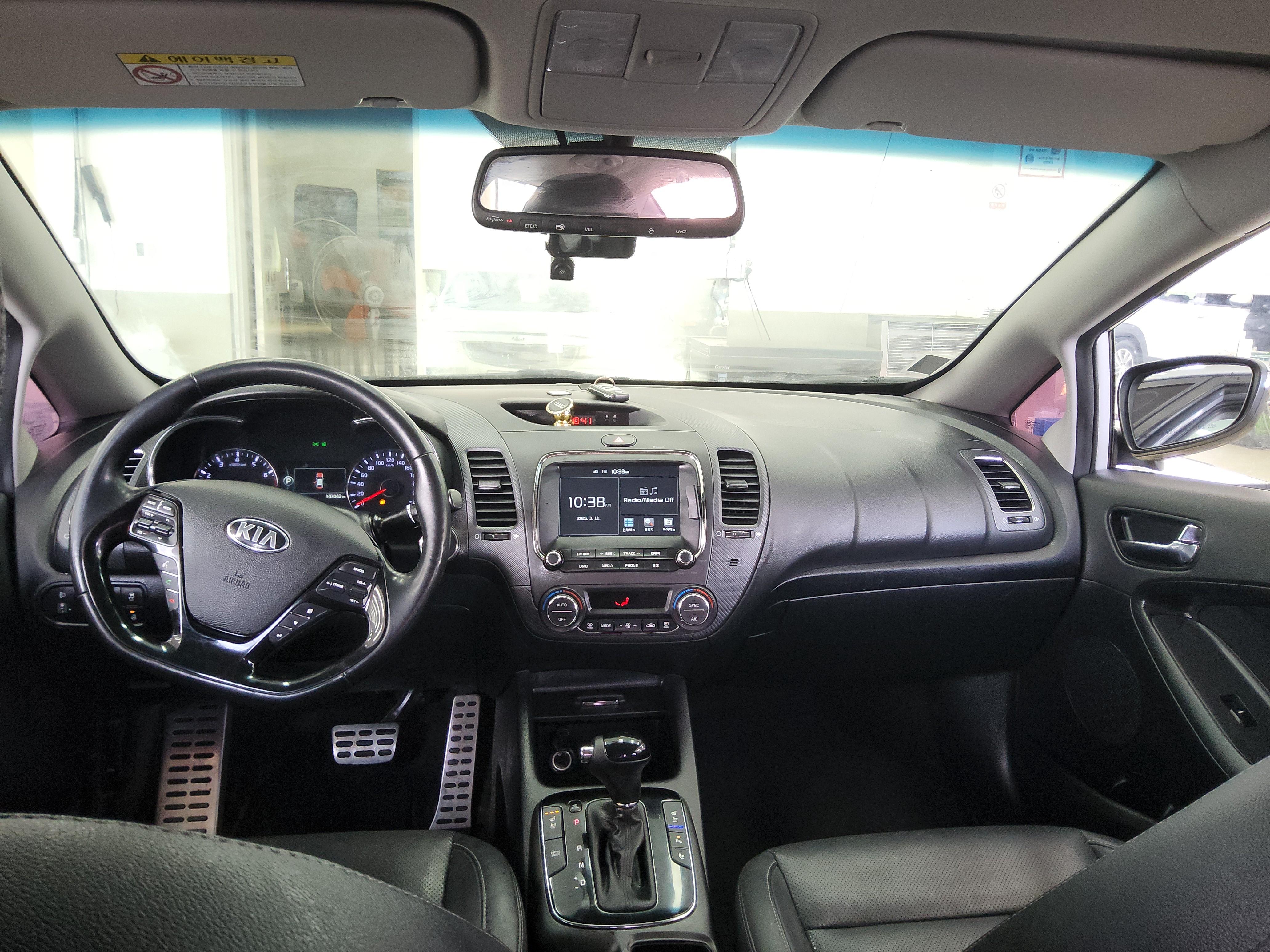 Kia K3 2016 - Image 10