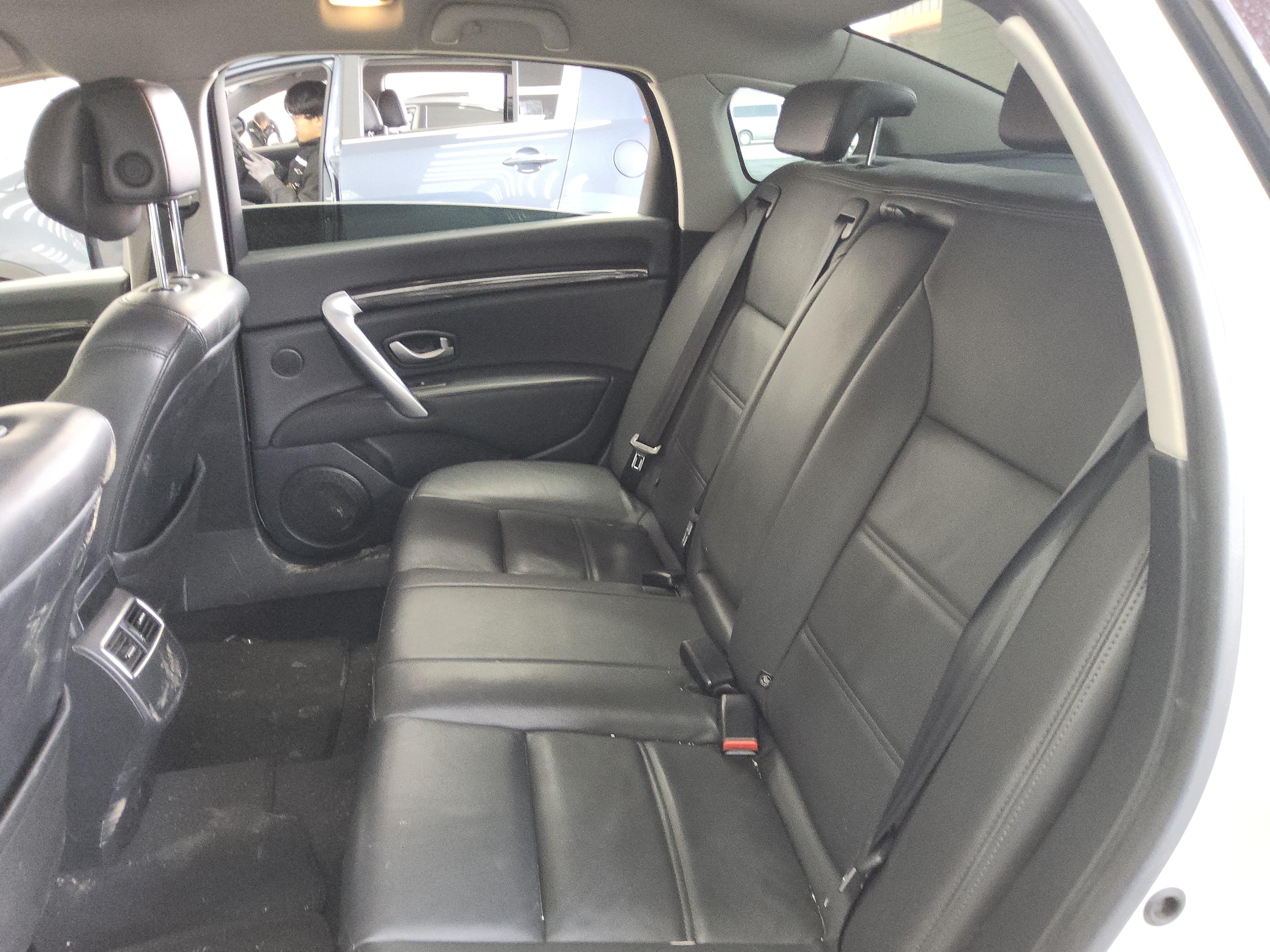 رينو سامسونج SM7 2017 - صورة 11