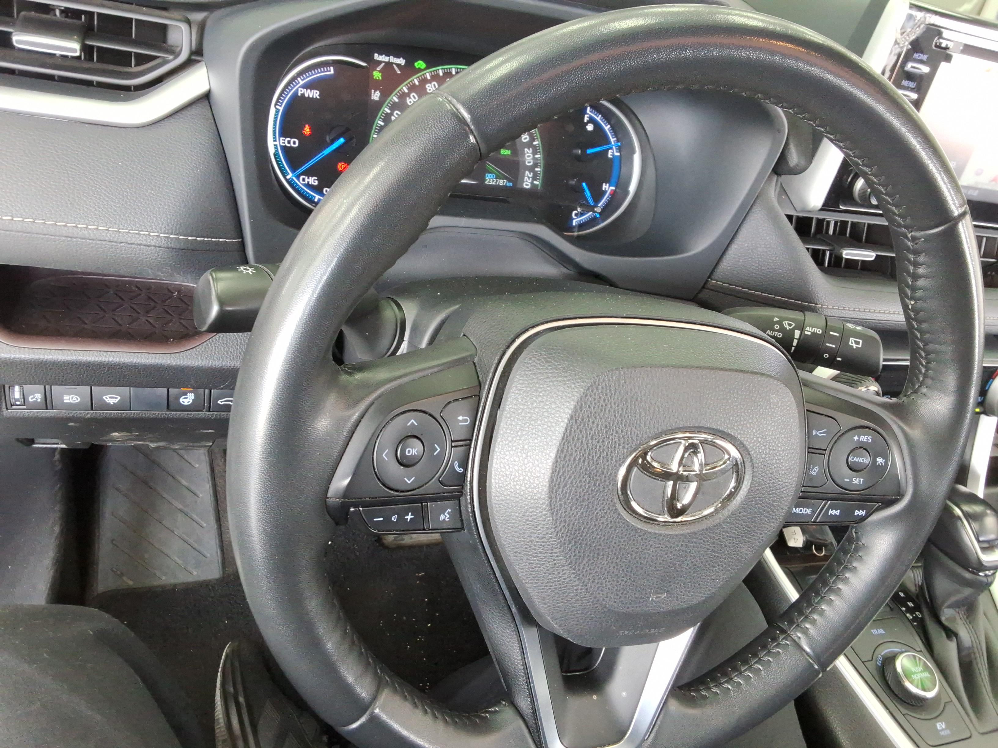 تويوتا راف 4 2021 - صورة 15