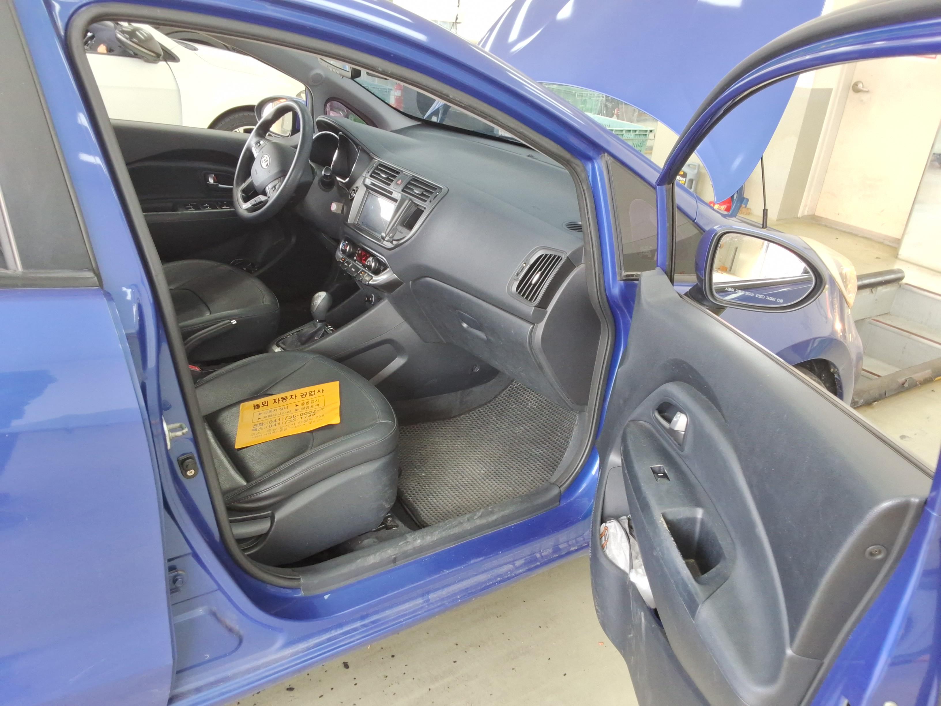 기아자동차 프라이드 2012 - 이미지 12