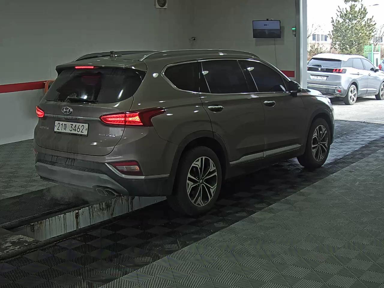 Hyundai Santa Fe 2019 - Image 4