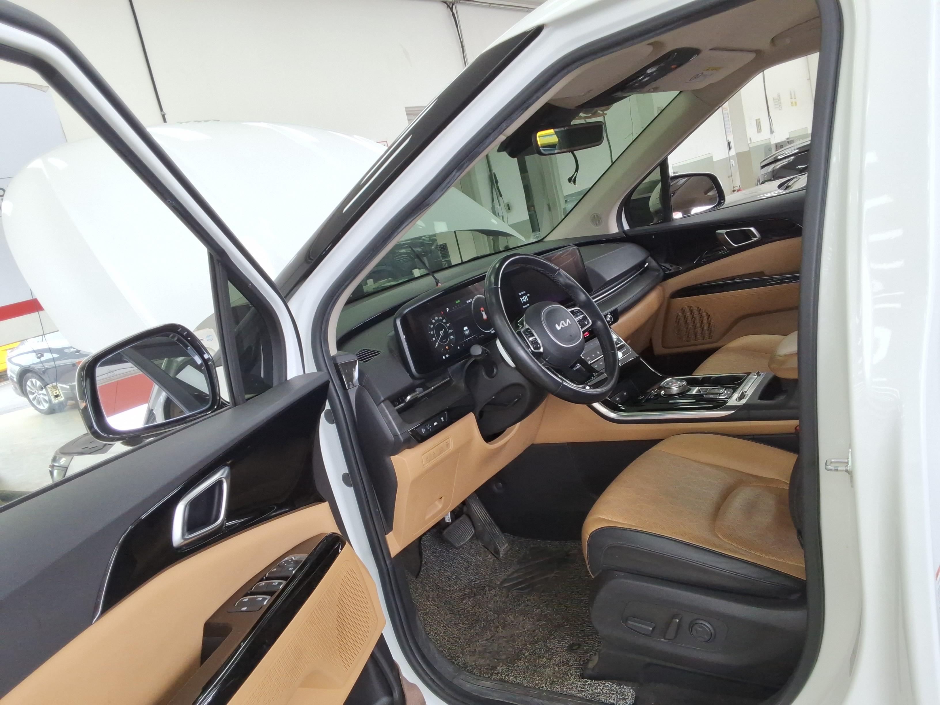 كيا كارنيفال 2022 - صورة 9