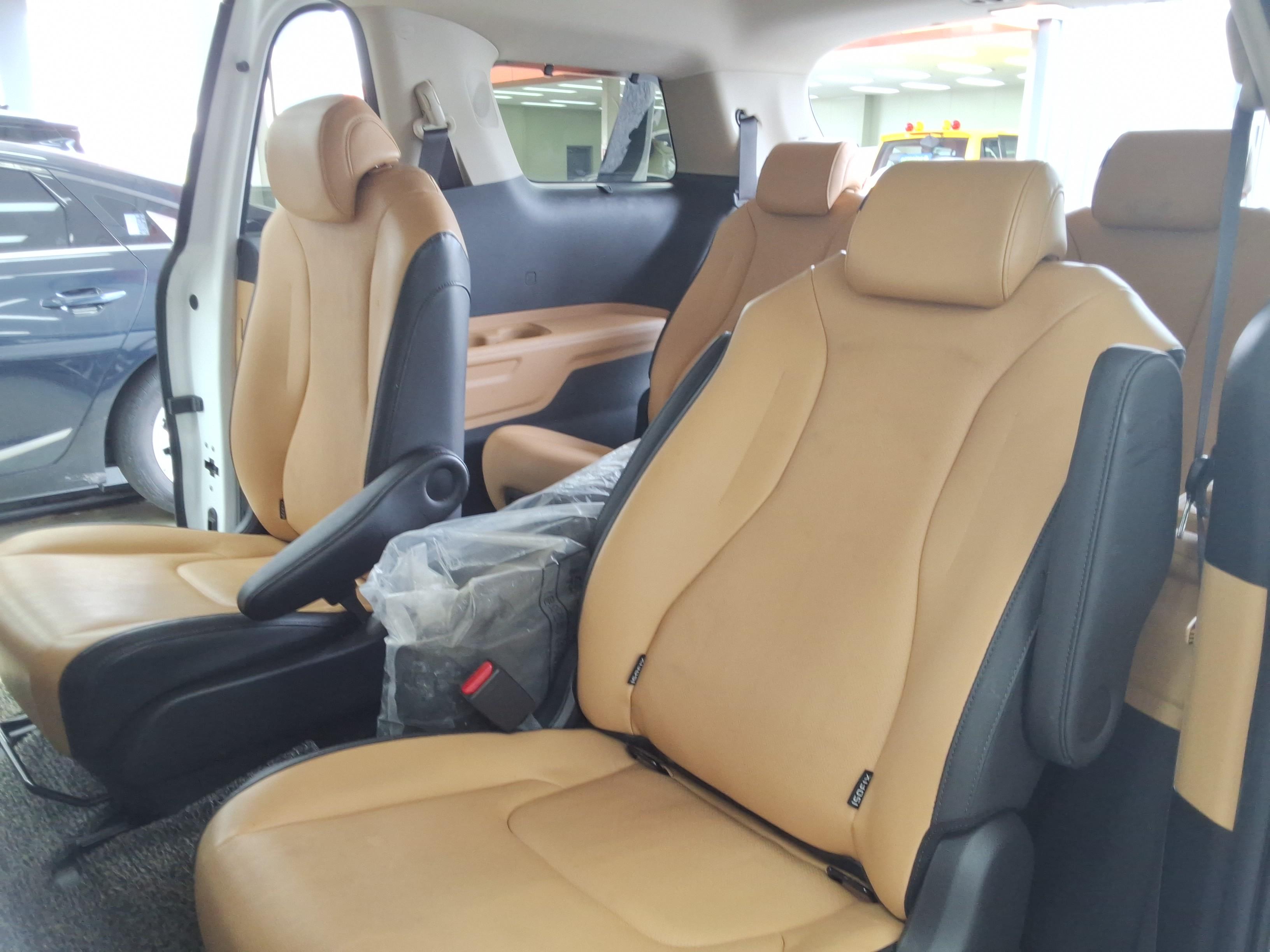 كيا كارنيفال 2022 - صورة 11