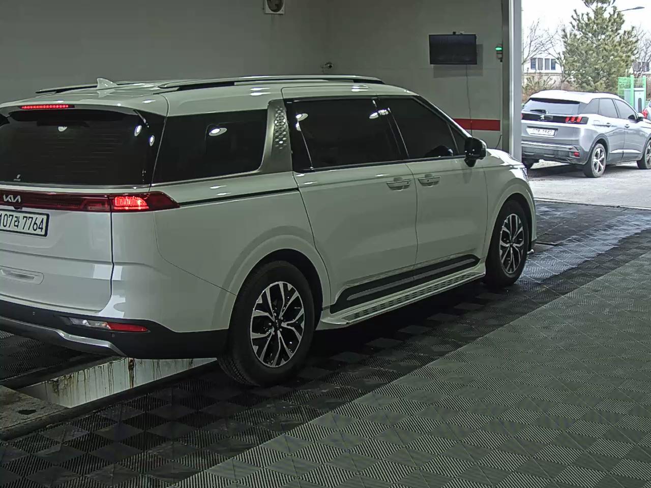 كيا كارنيفال 2022 - صورة 4