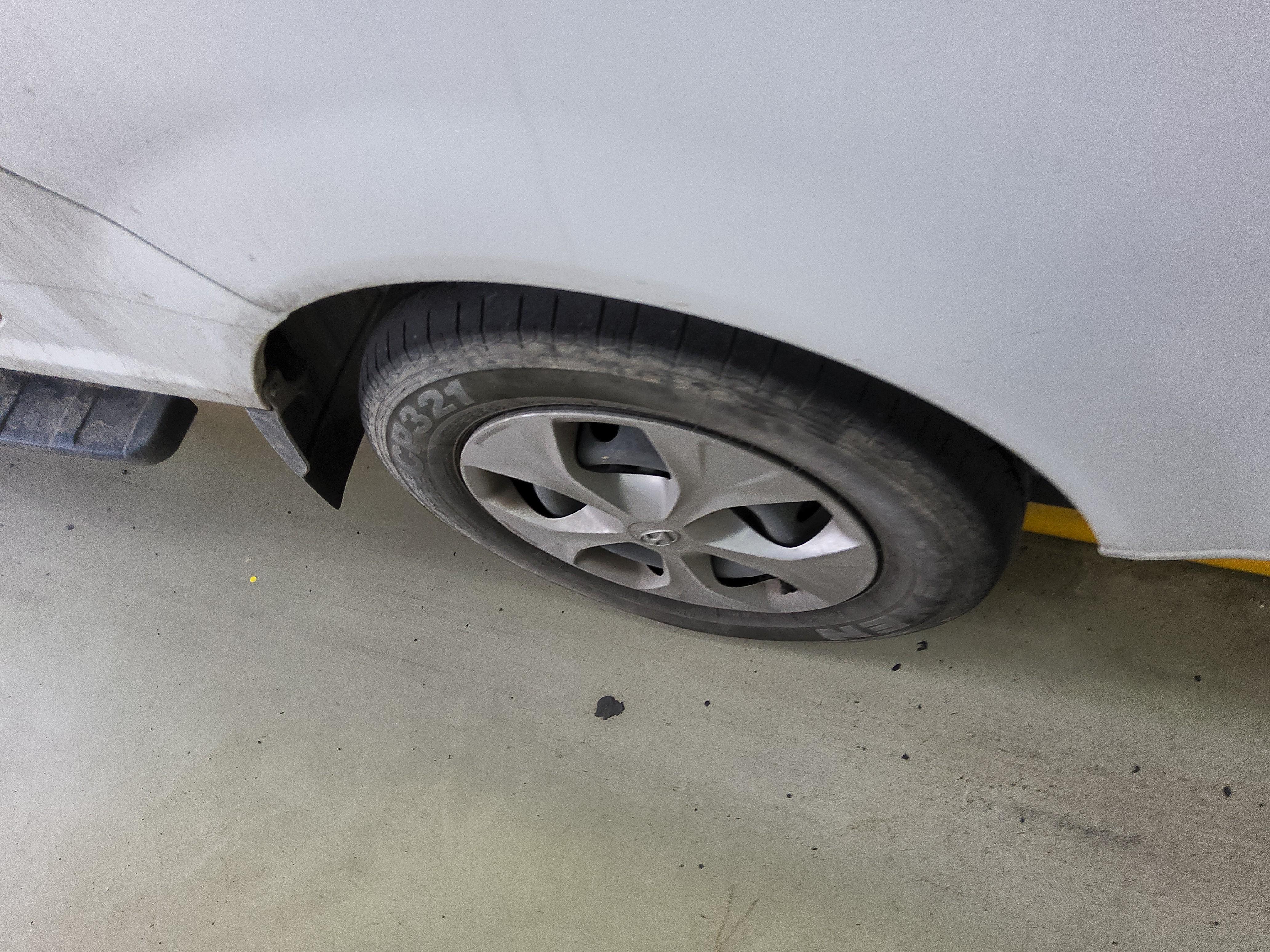 هيونداي بورتر 2023 - صورة 20