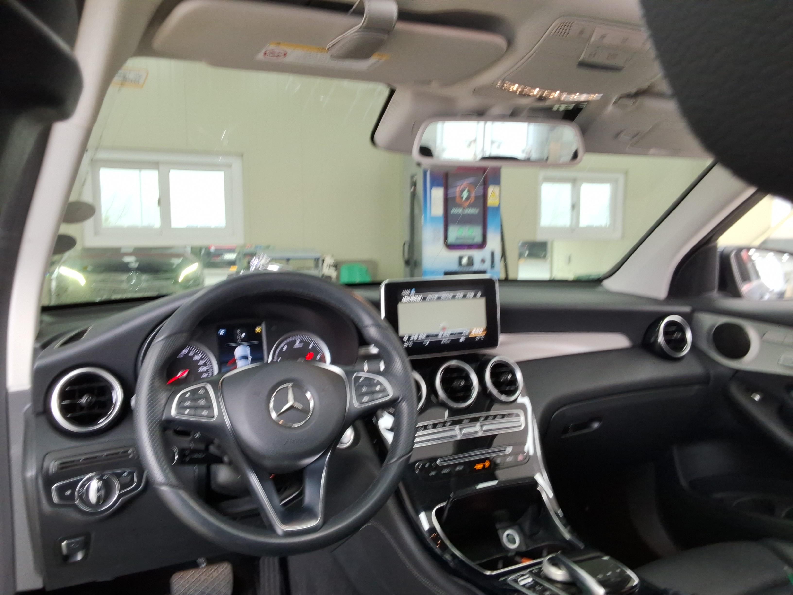 메르세데스-벤츠 GLC 2018 - 이미지 10