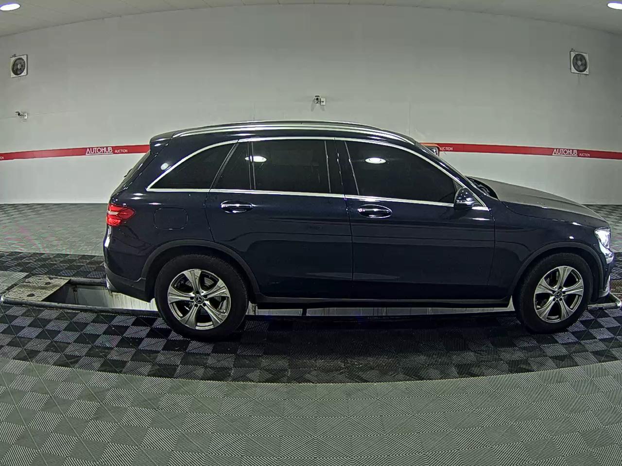 메르세데스-벤츠 GLC 2018 - 이미지 3