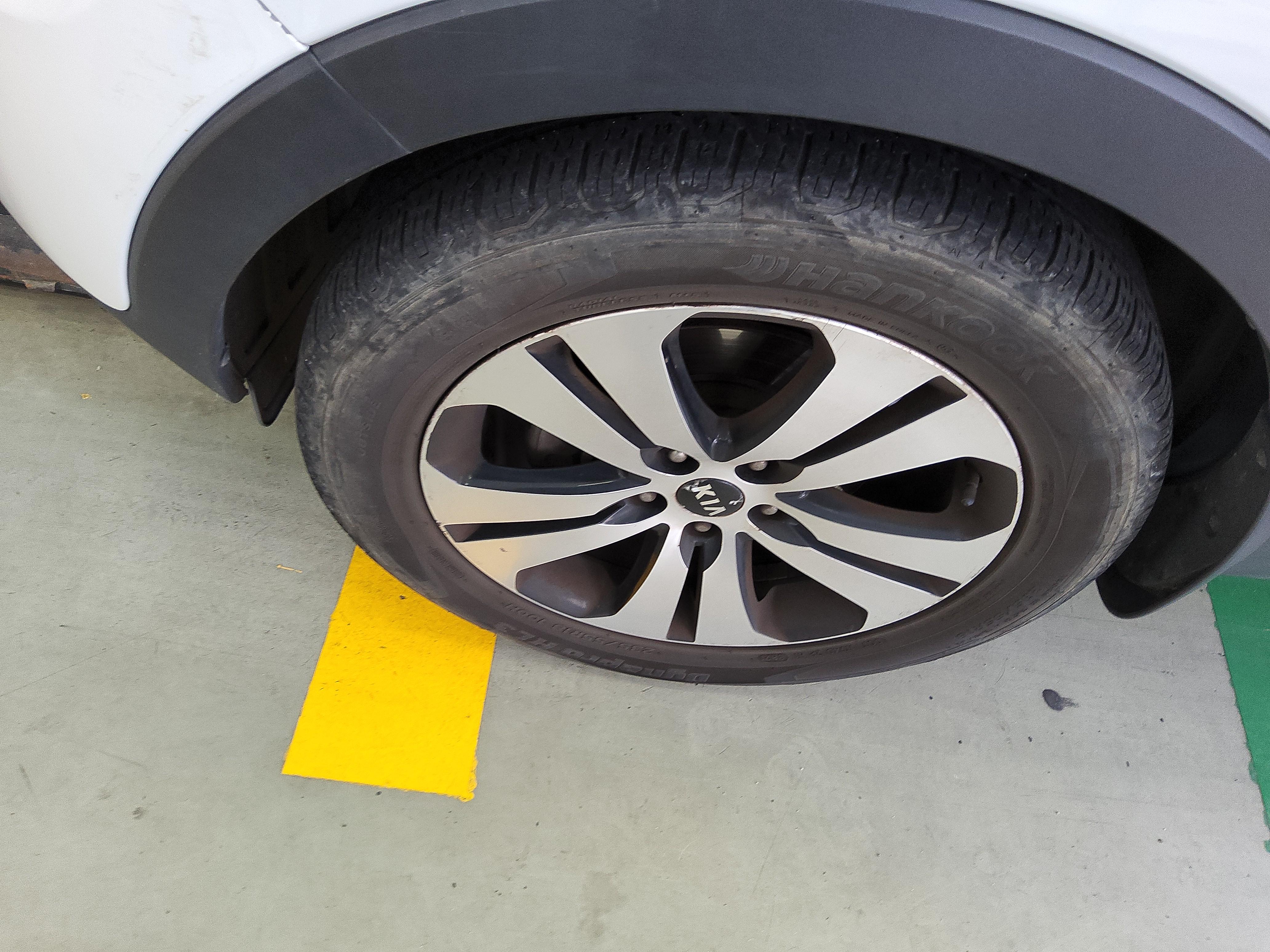 كيا سبورتاج 2012 - صورة 21