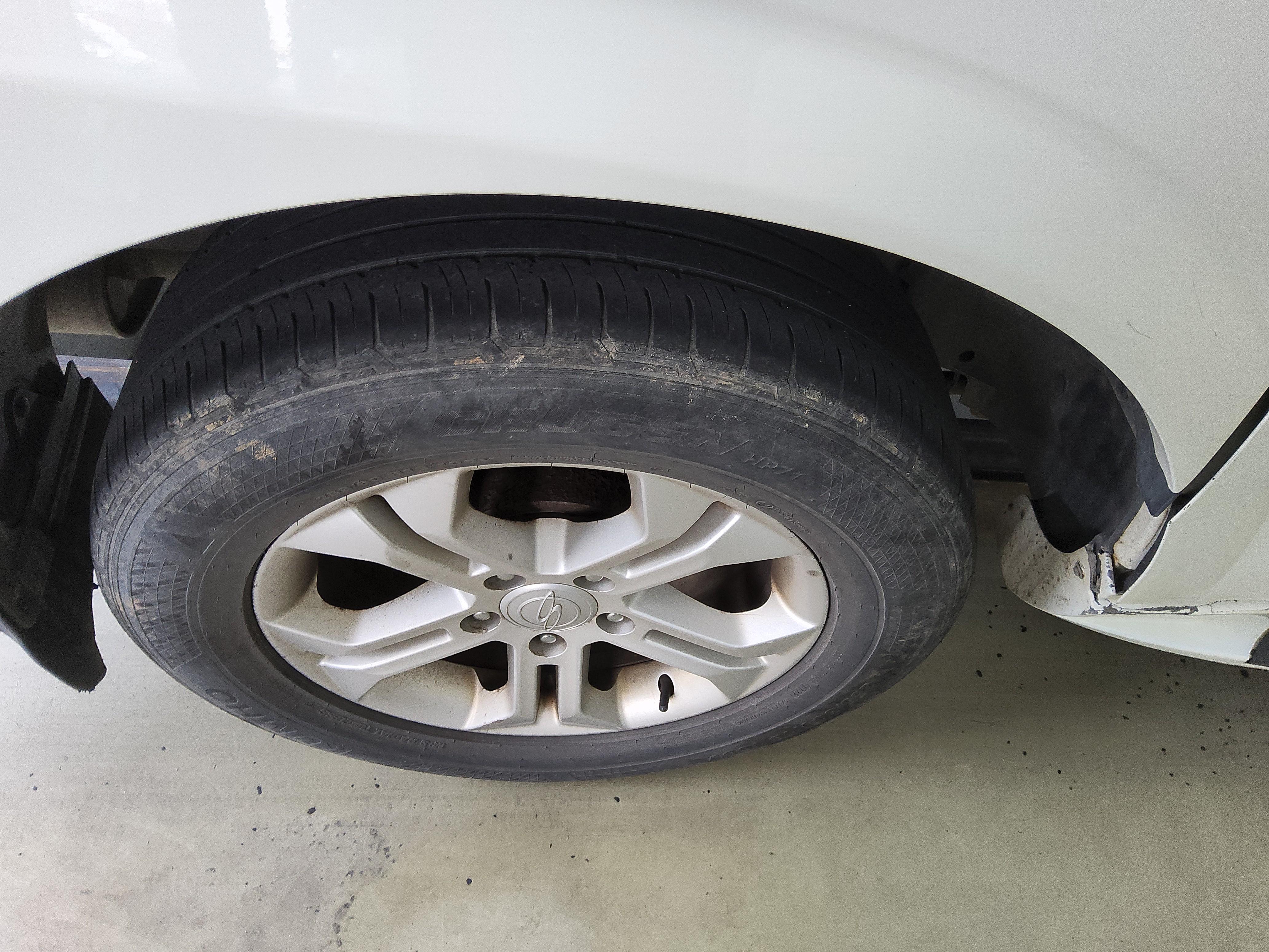 سانج يونج كوراندو سبورت 2014 - صورة 20