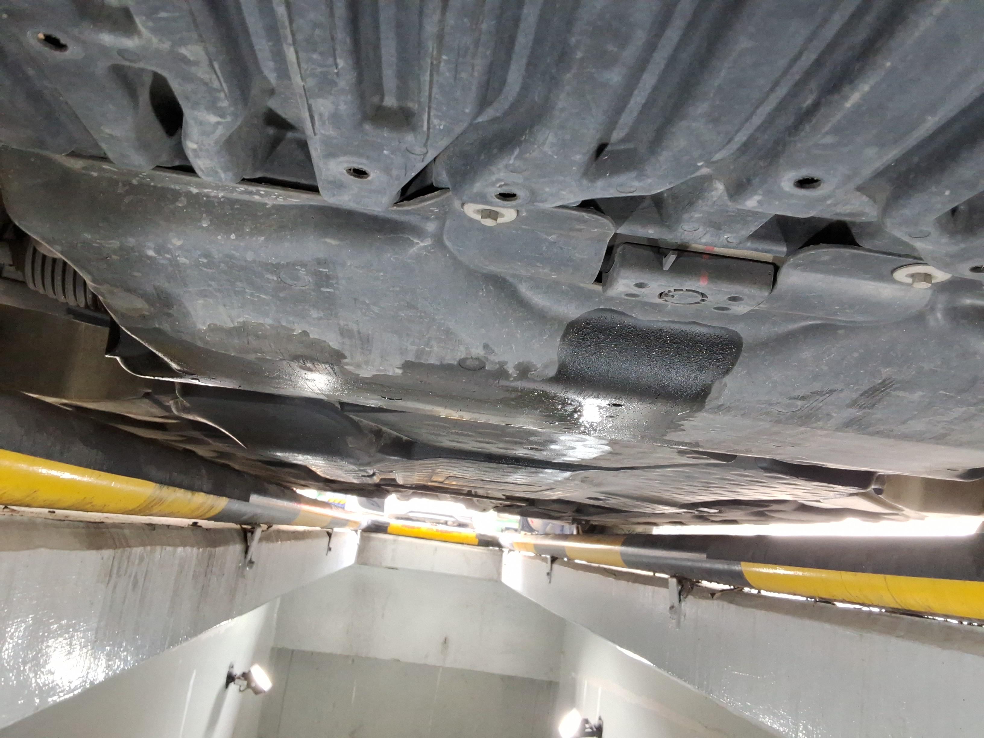 Mercedes-Benz E-Class 2012 - Image 8