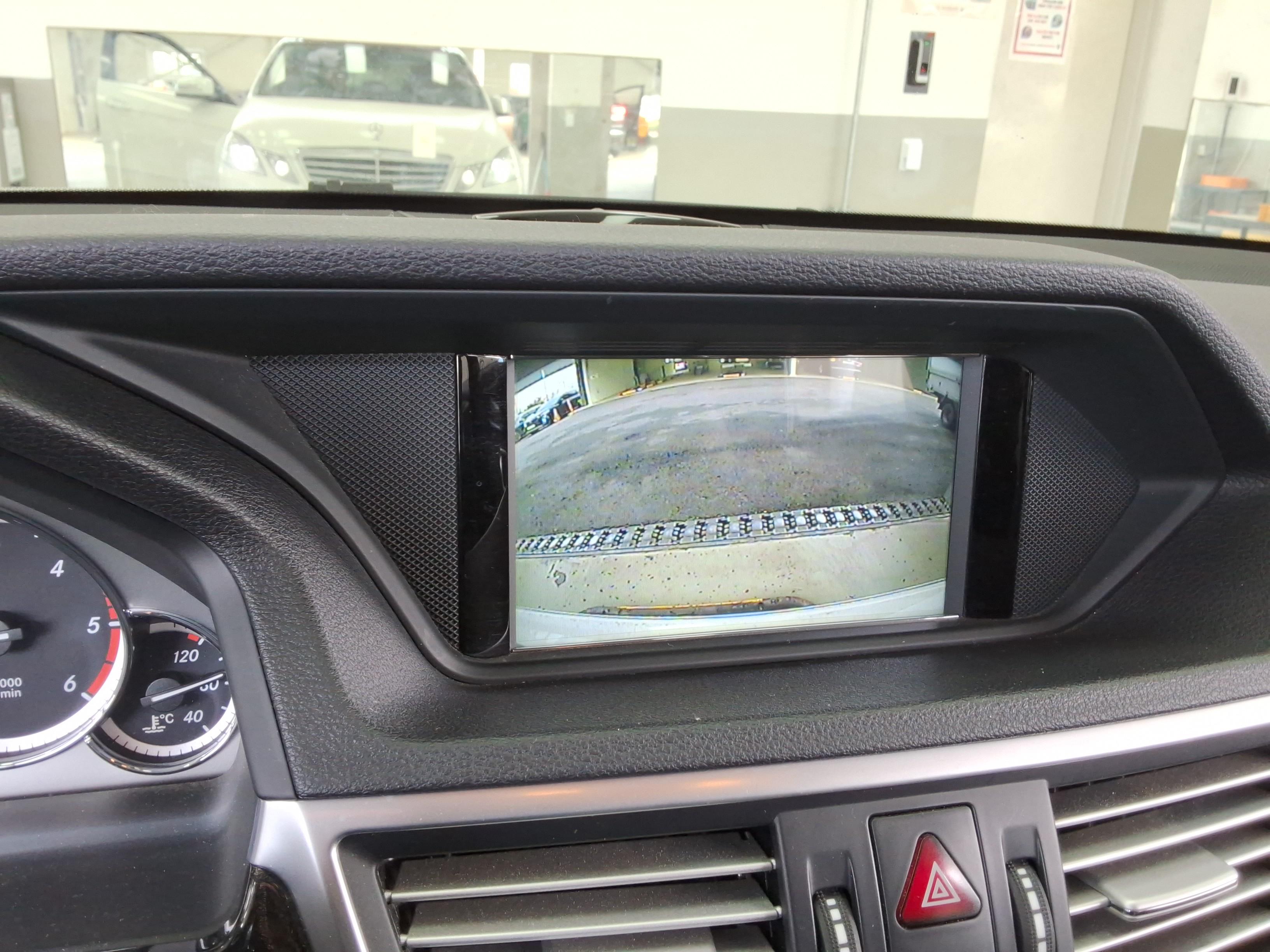 Mercedes-Benz E-Class 2012 - Image 19