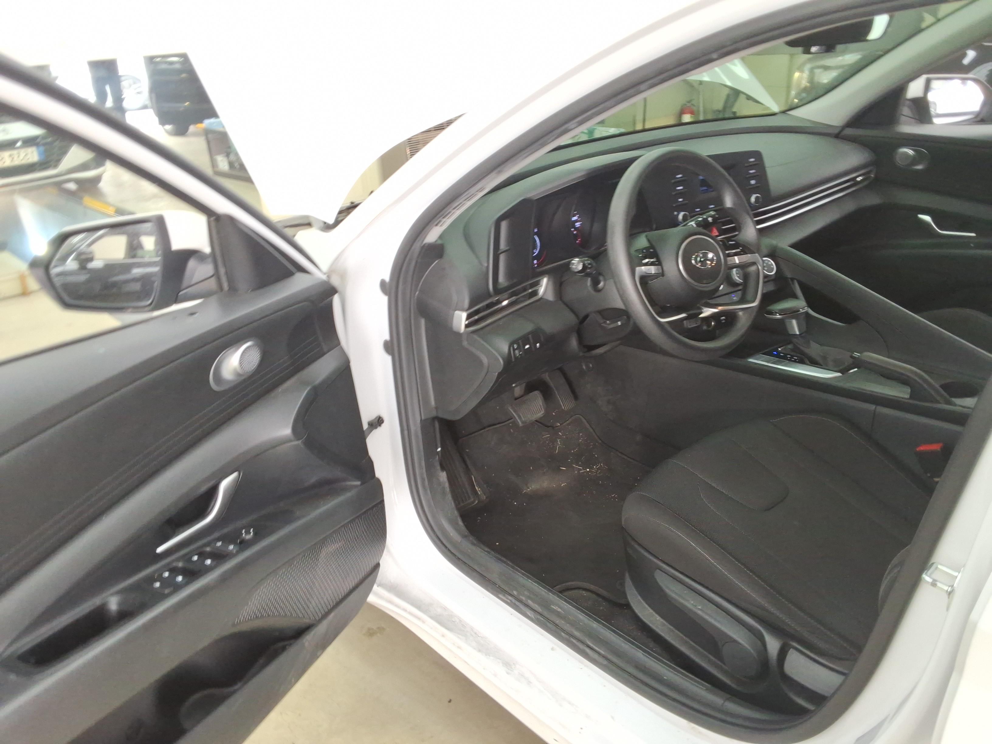 هيونداي إلانترا 2021 - صورة 9