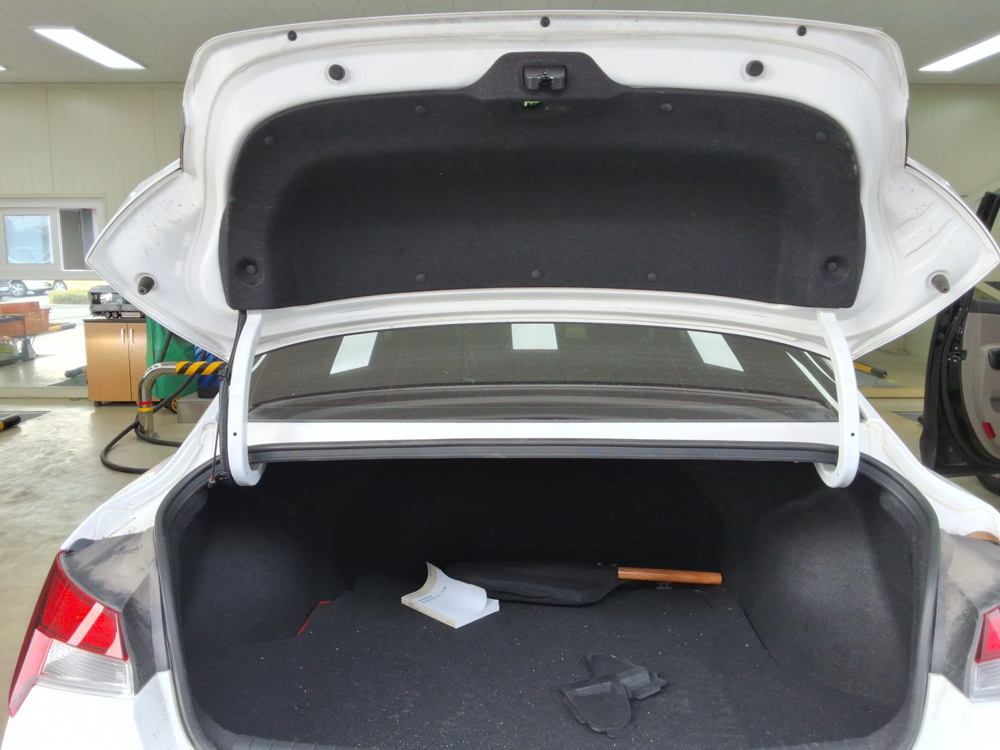 هيونداي إلانترا 2021 - صورة 12