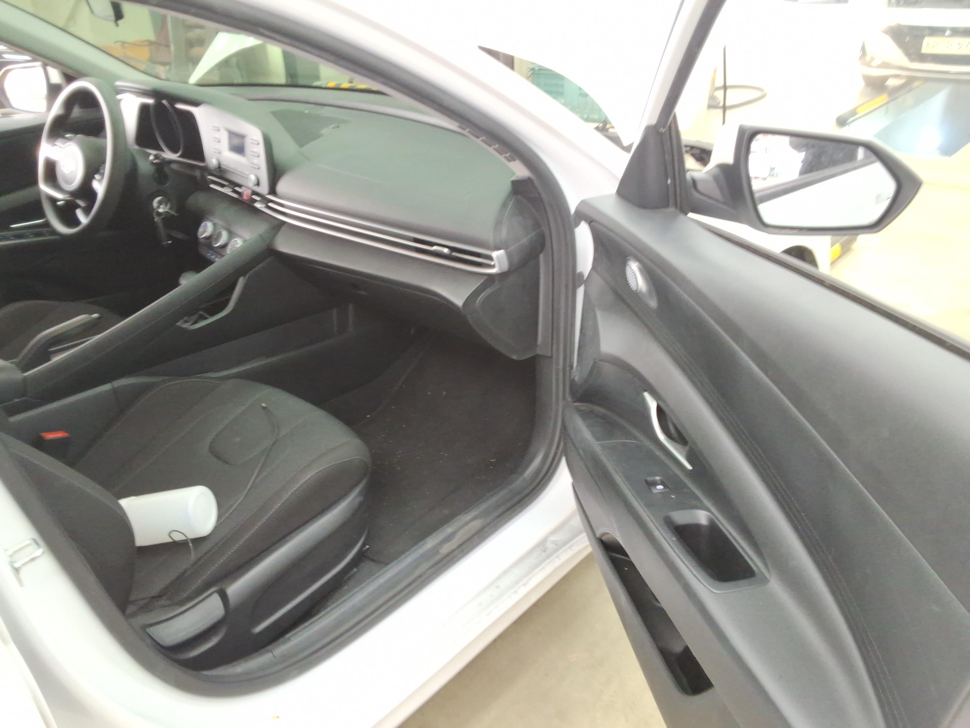 هيونداي إلانترا 2021 - صورة 14