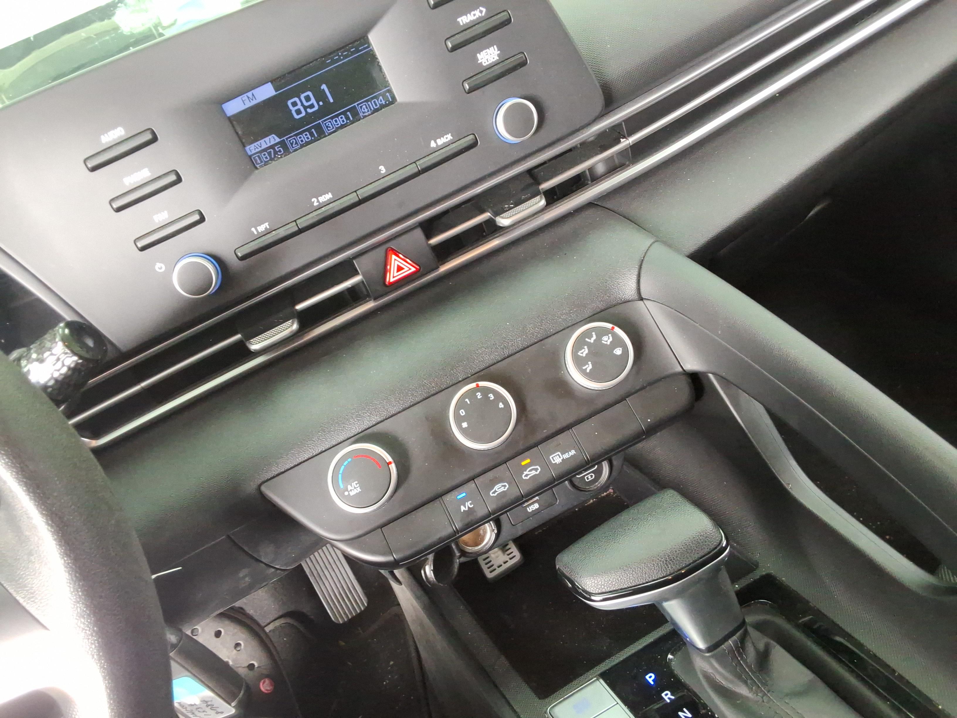 هيونداي إلانترا 2021 - صورة 16