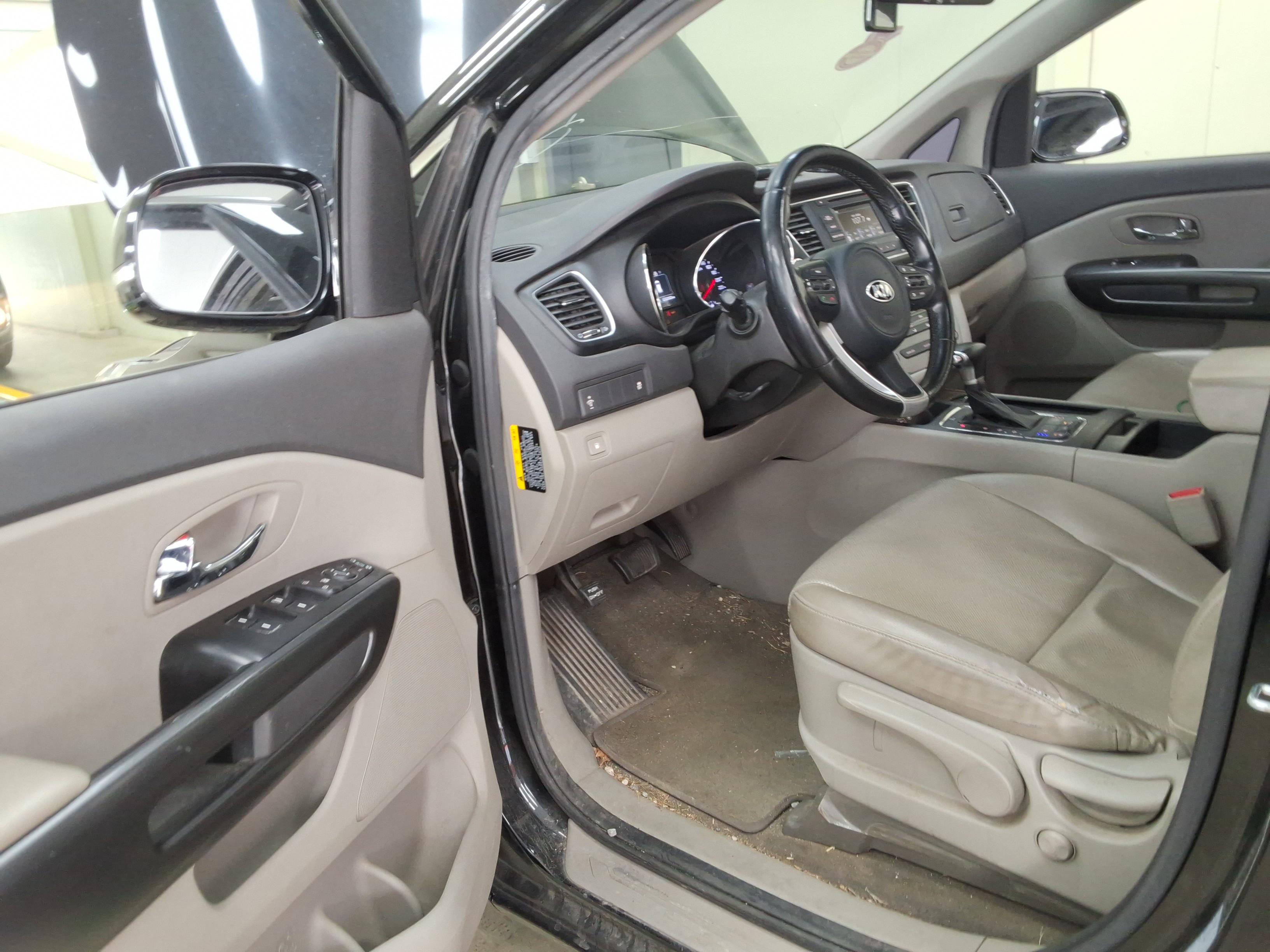 كيا نيو كارنيفال 2017 - صورة 9