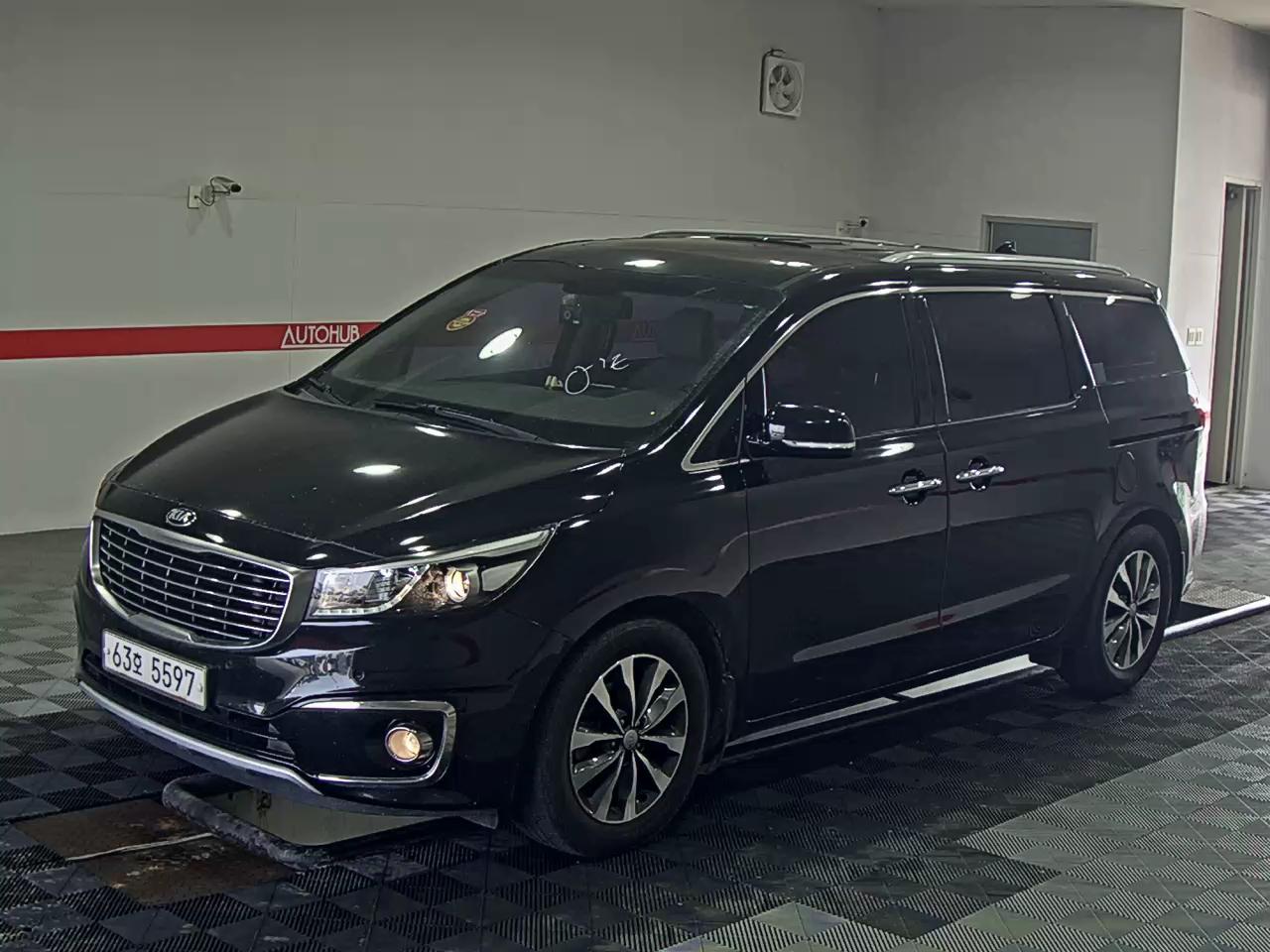 كيا نيو كارنيفال