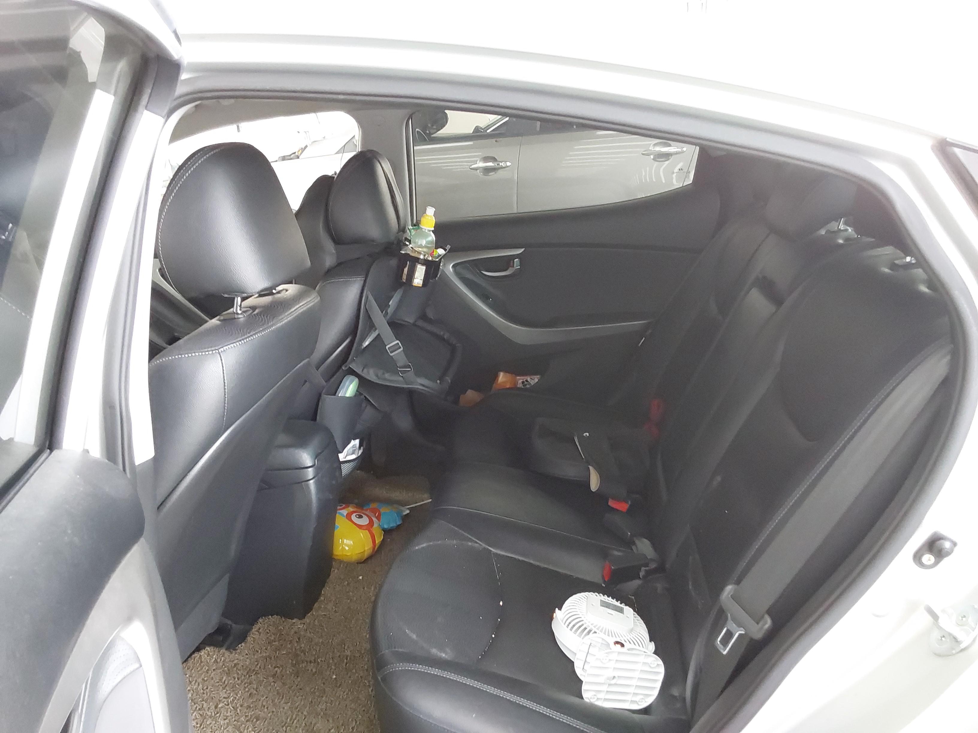 Hyundai Elantra 2012 - Image 11