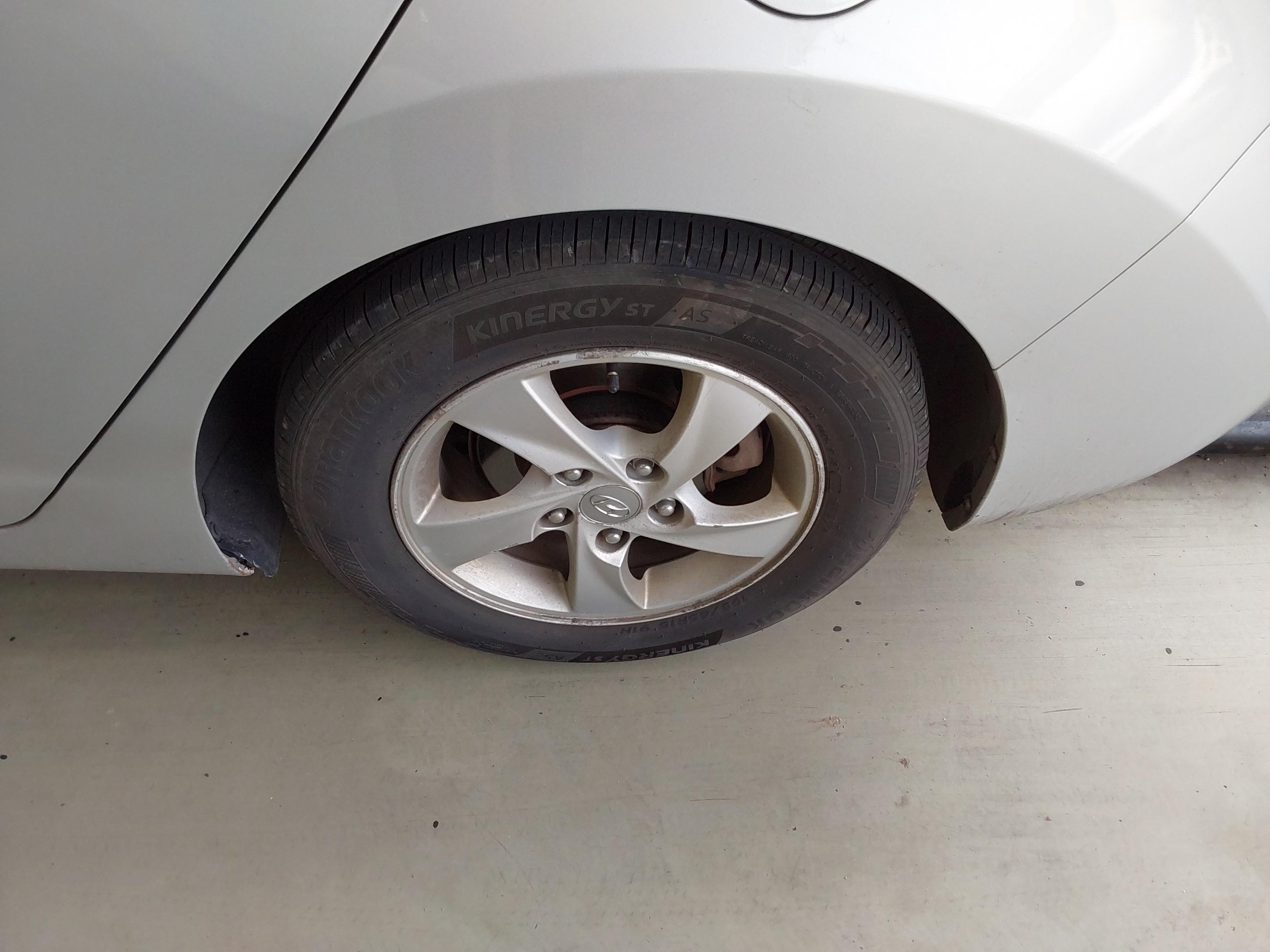 Hyundai Elantra 2012 - Image 19