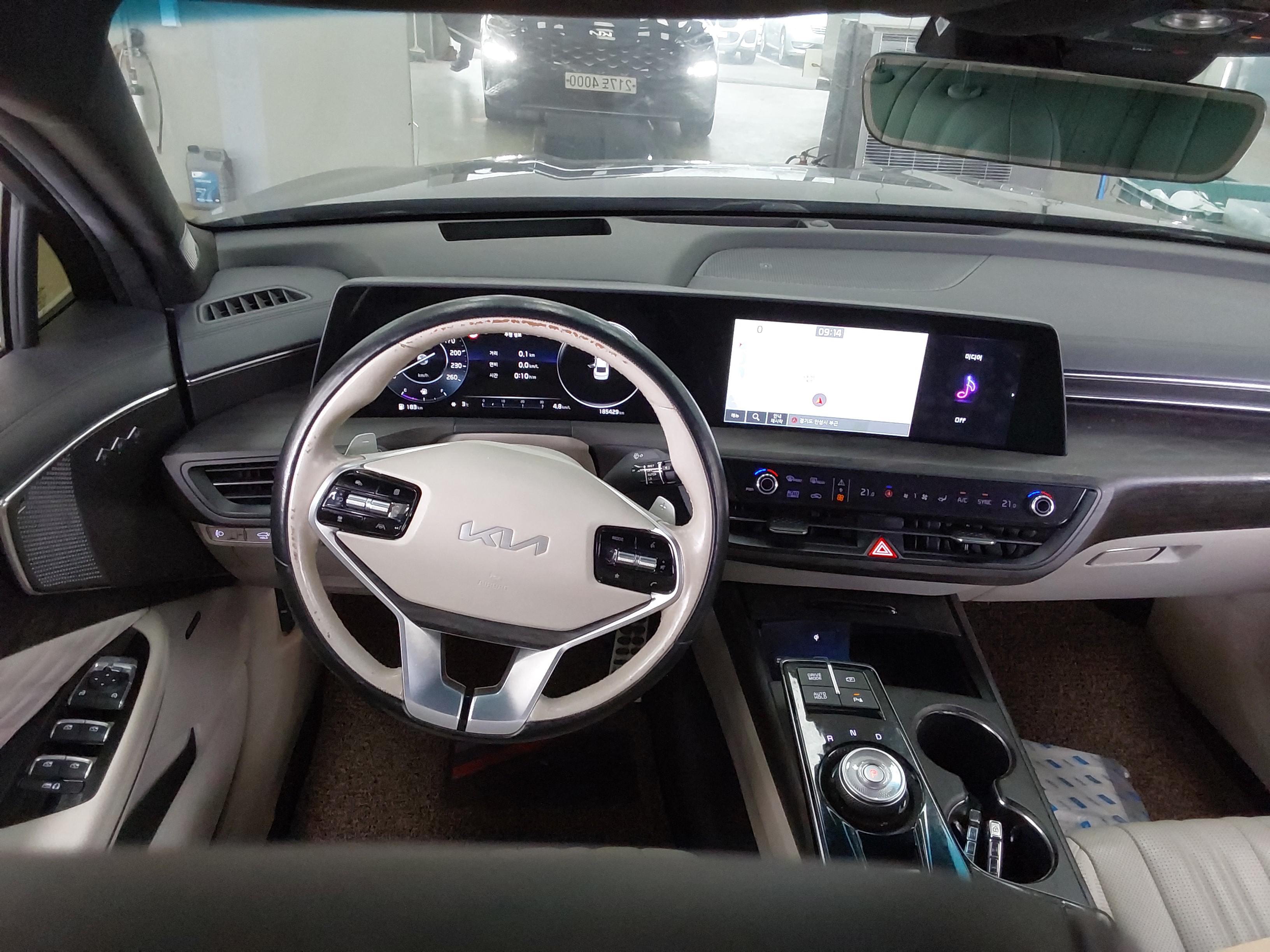كيا K8 2022 - صورة 12