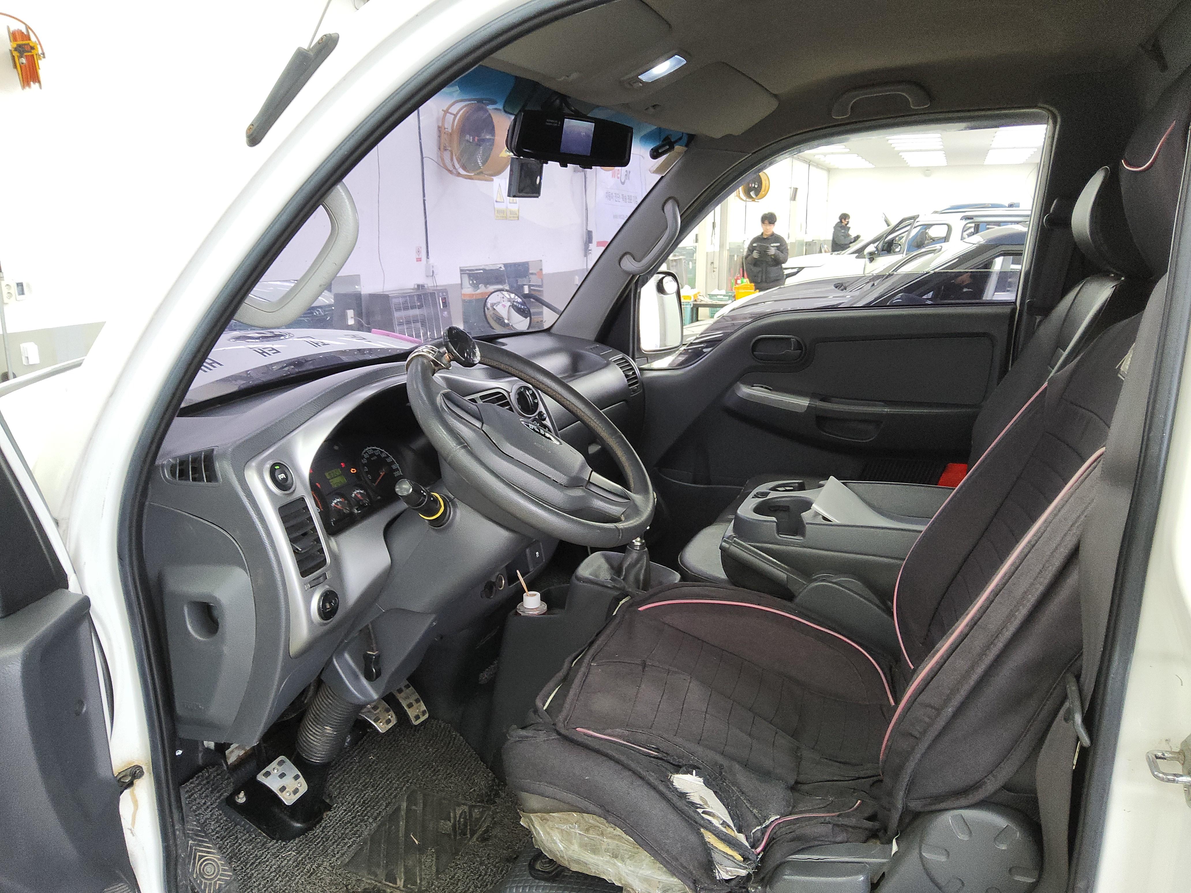 Kia Bongo 3 2016 - Image 10