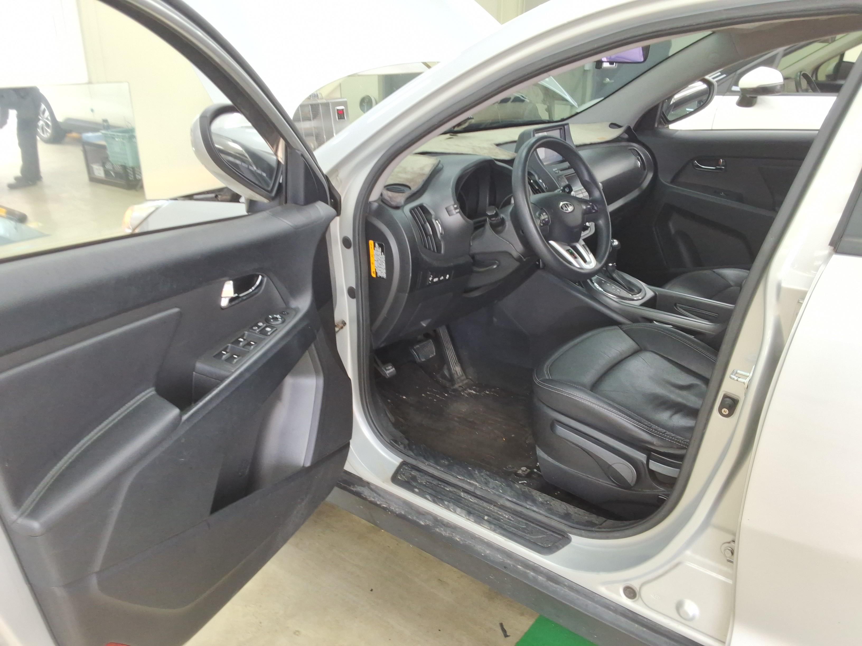 Kia Sportage 2012 - Image 9