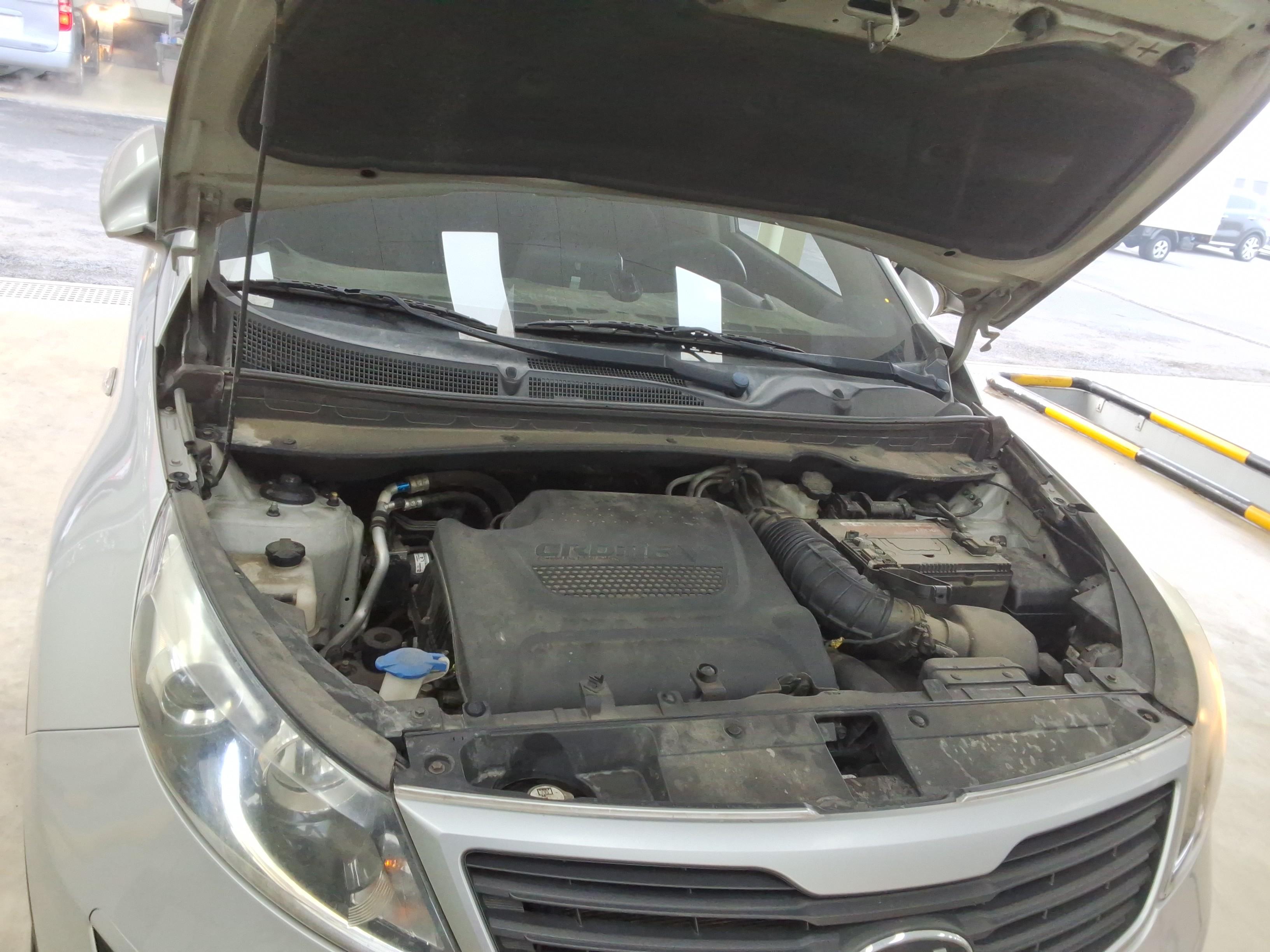 Kia Sportage 2012 - Image 18