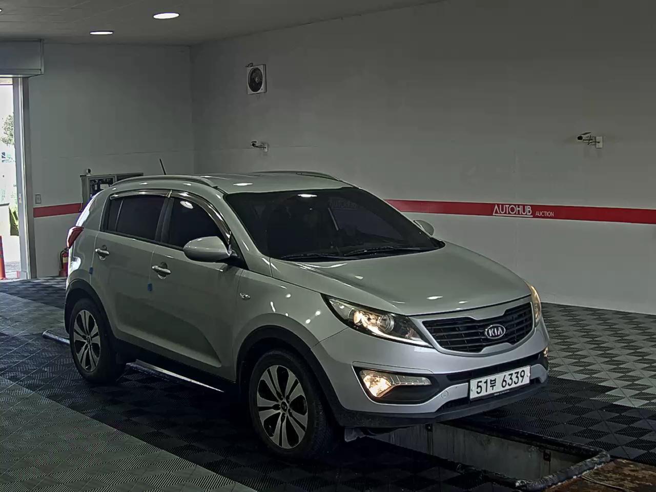 Kia Sportage 2012 - Image 2
