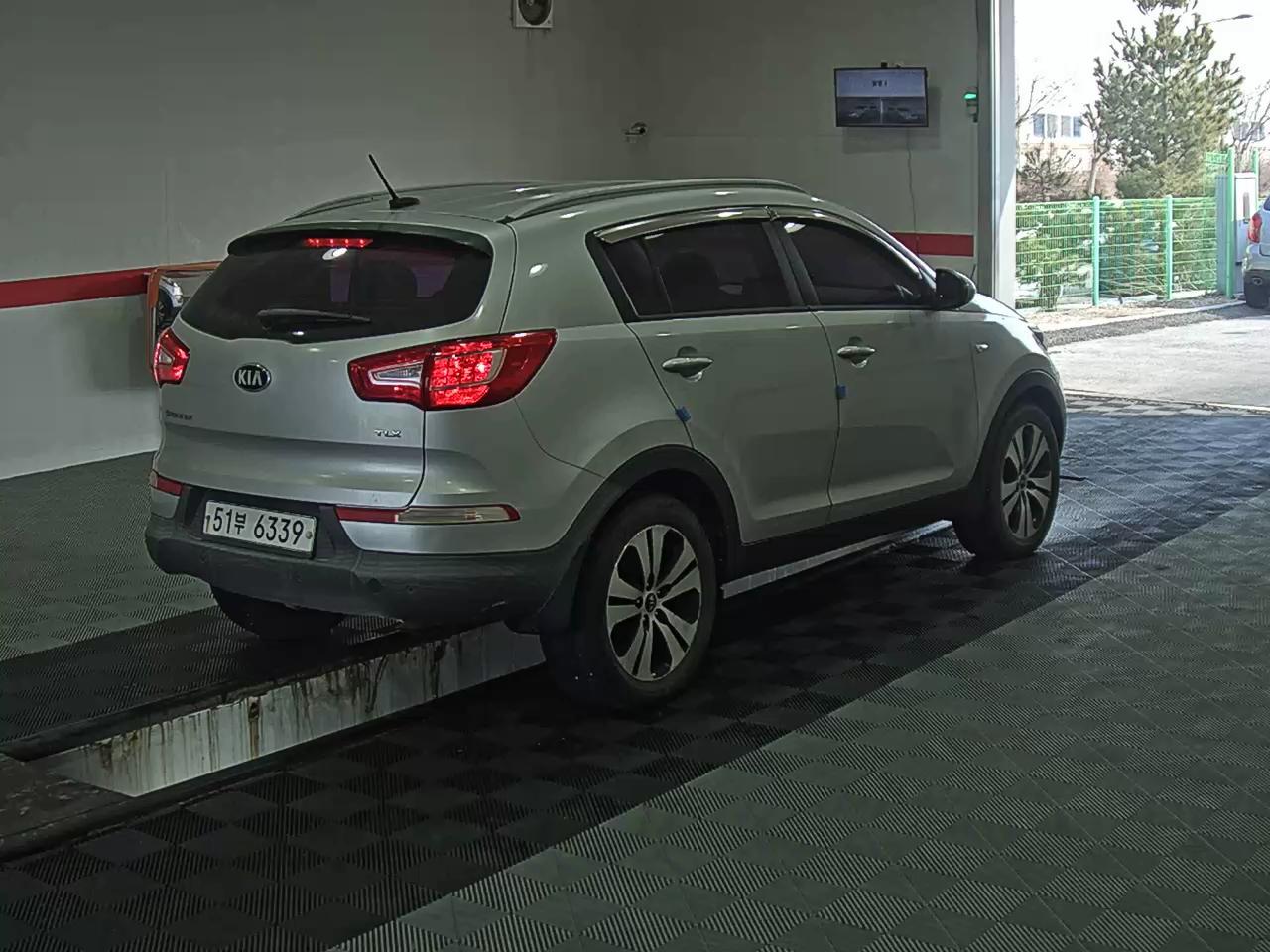 Kia Sportage 2012 - Image 4